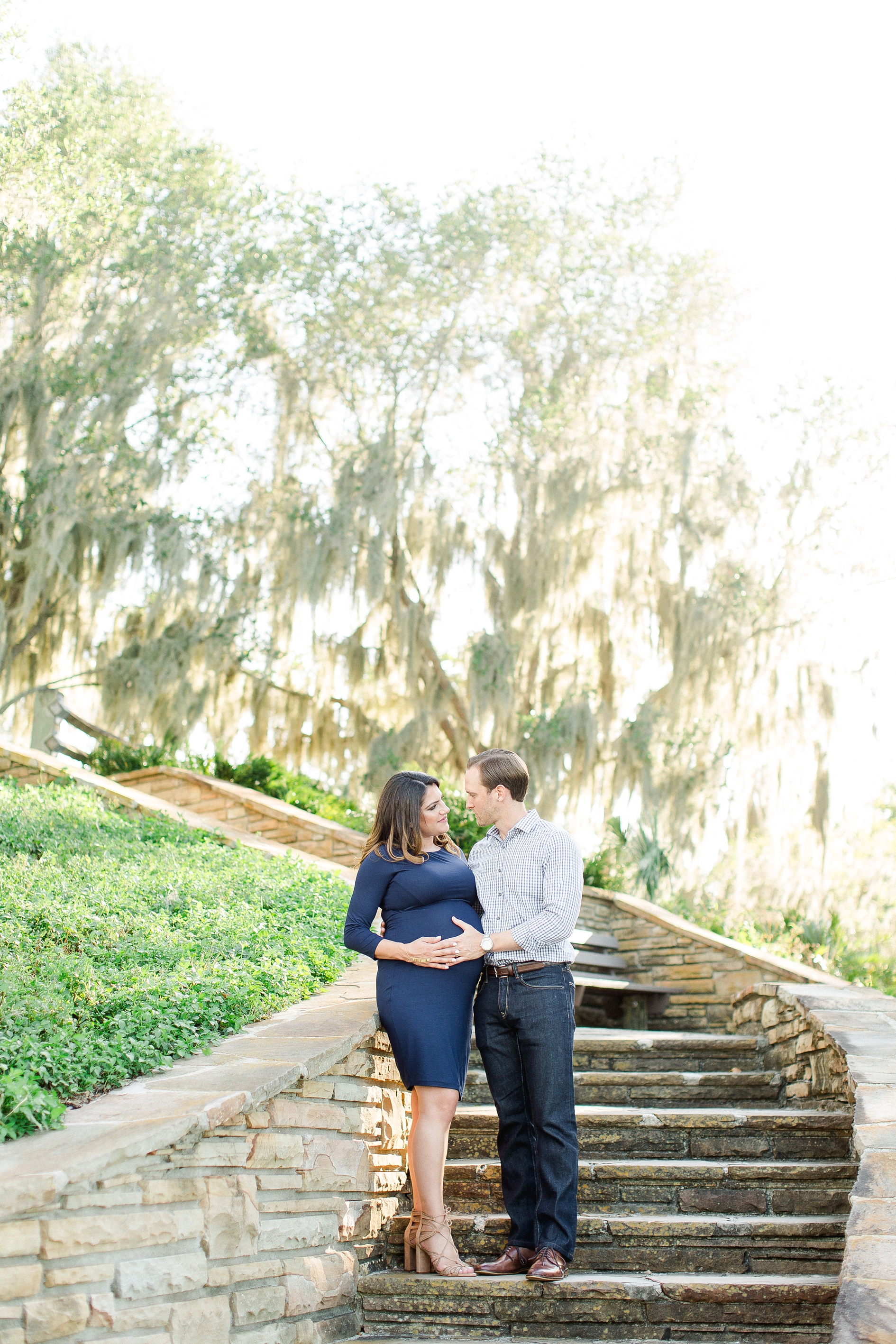 Photos by Ailyn La Torre Photography Tampa Maternity Photographer | © Ailyn La Torre Photography 2017