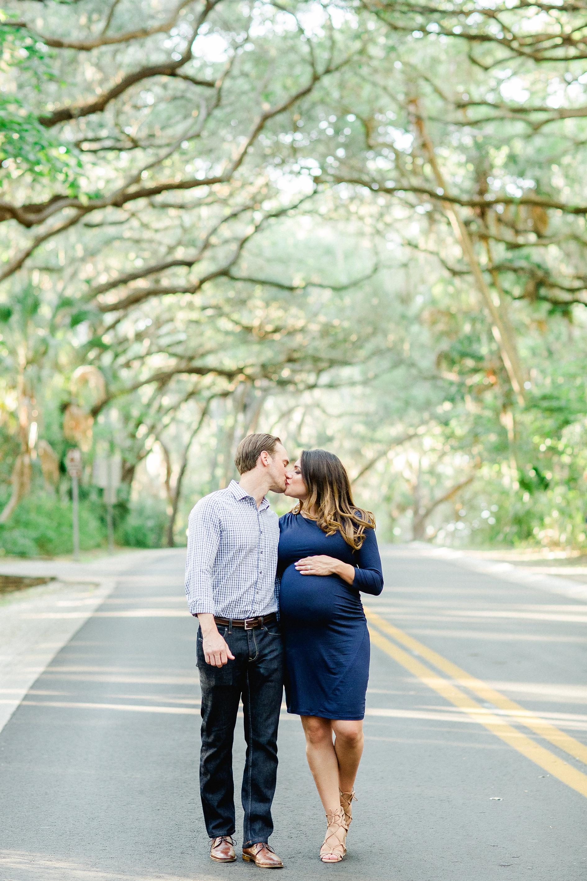 Photos by Ailyn La Torre Photography Tampa Maternity Photographer | © Ailyn La Torre Photography 2017
