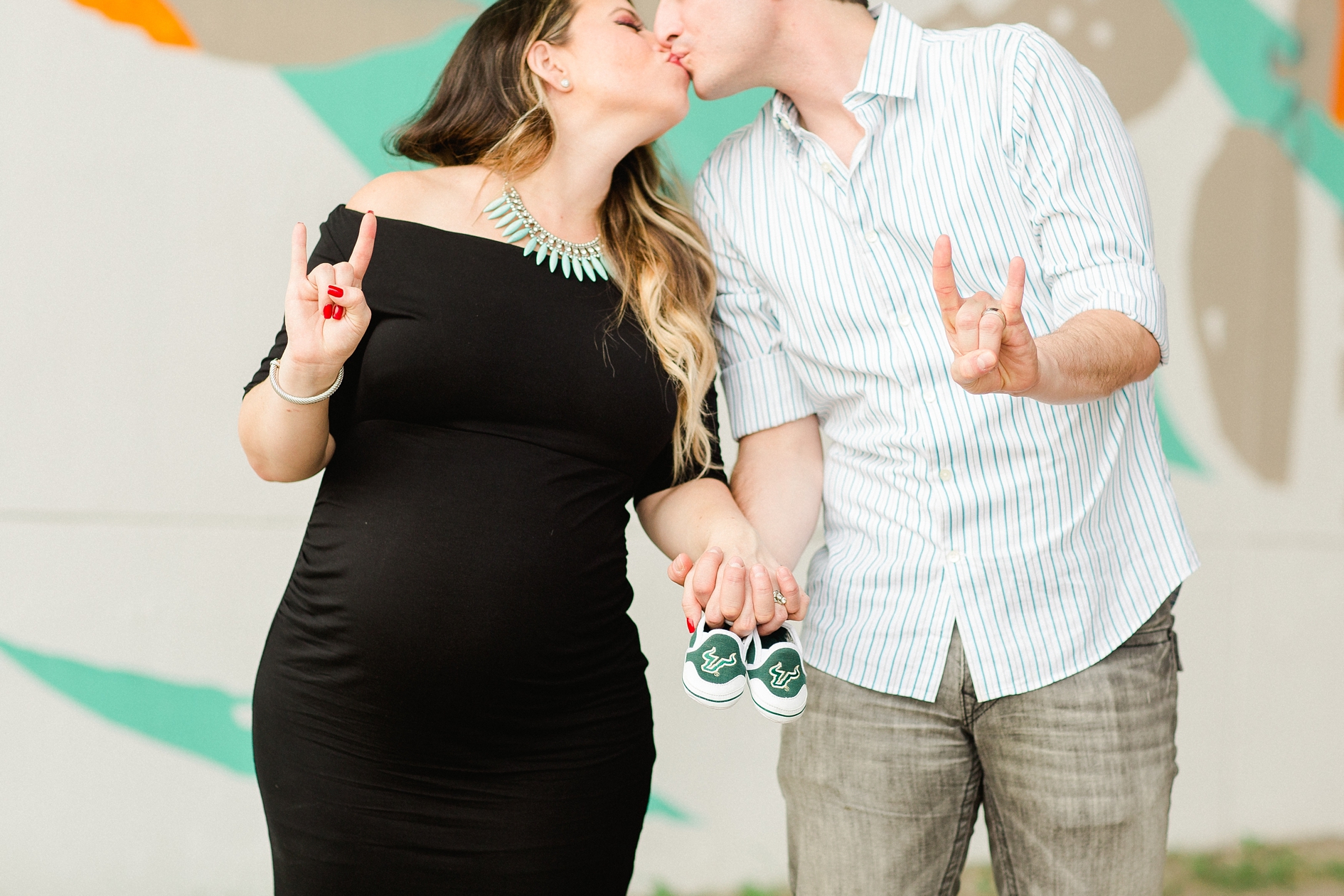 Downtown Tampa Maternity | © Ailyn La Torre Photography 2017