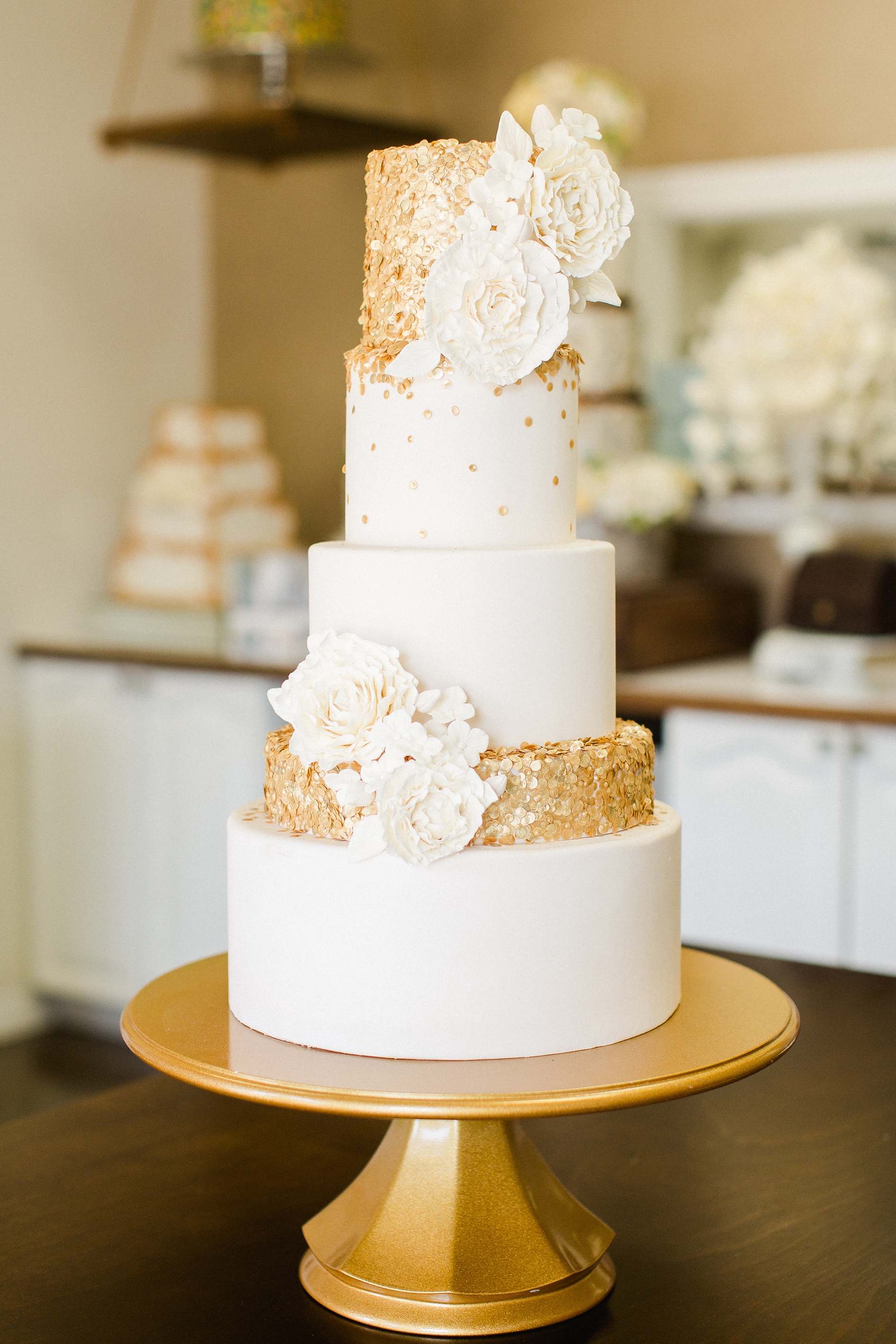 Hands on Sweets | Tampa Photographer | © Ailyn La Torre Photography 2017