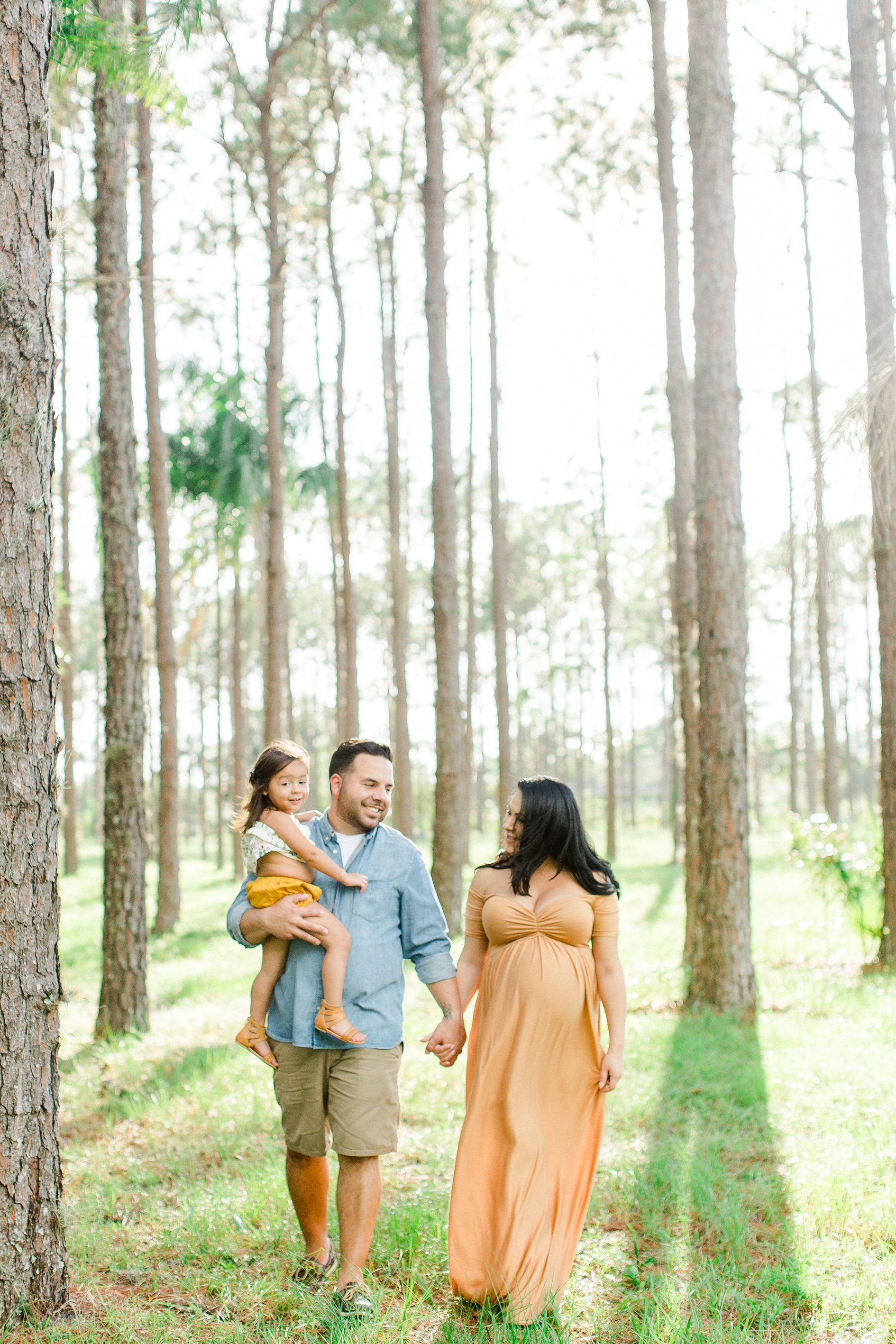 Tampa Maternity Photographer | © Ailyn La Torre Photography 2017