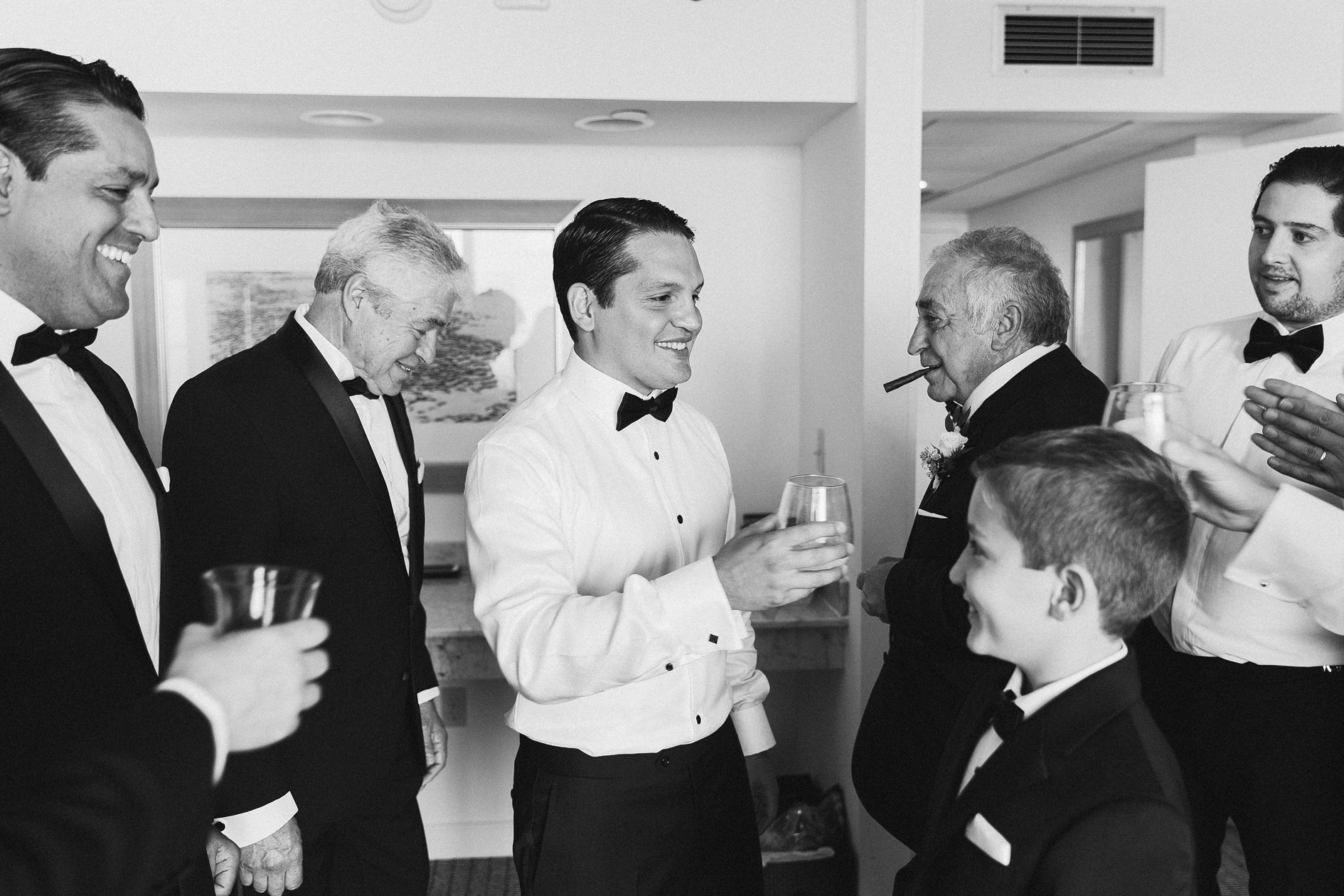 Photos by Ailyn La Torre Photography Marie Selby Botanical Gardens Wedding | © Ailyn La Torre Photography 2017