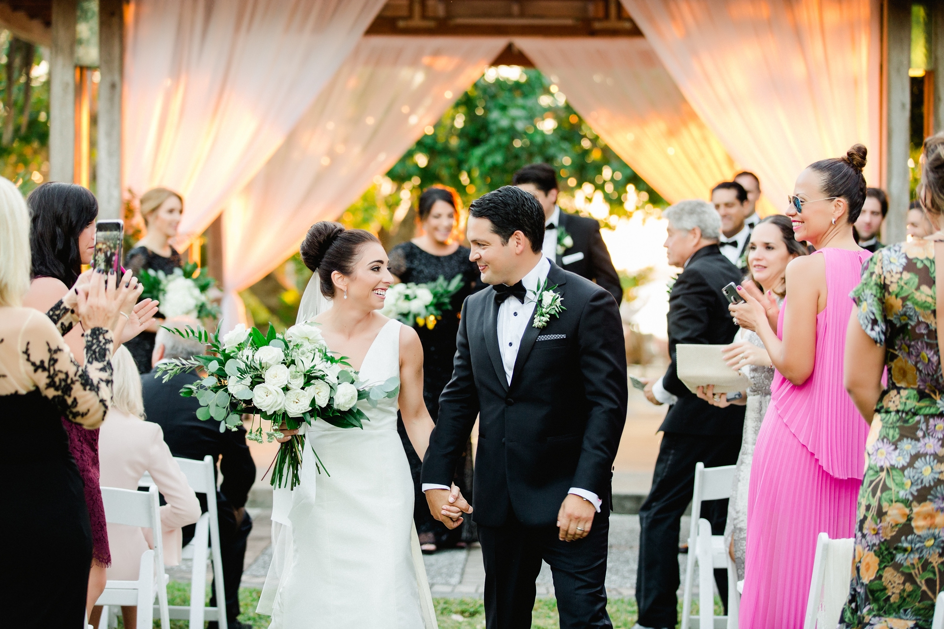 Photos by Ailyn La Torre Photography Marie Selby Botanical Gardens Wedding | © Ailyn La Torre Photography 2017
