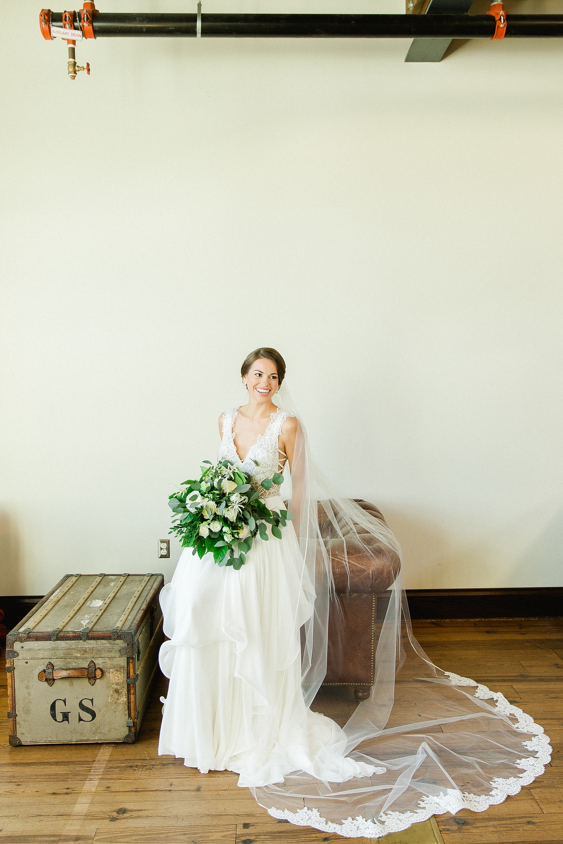 Oxford Exchange Wedding | © Ailyn La Torre Photography 2018