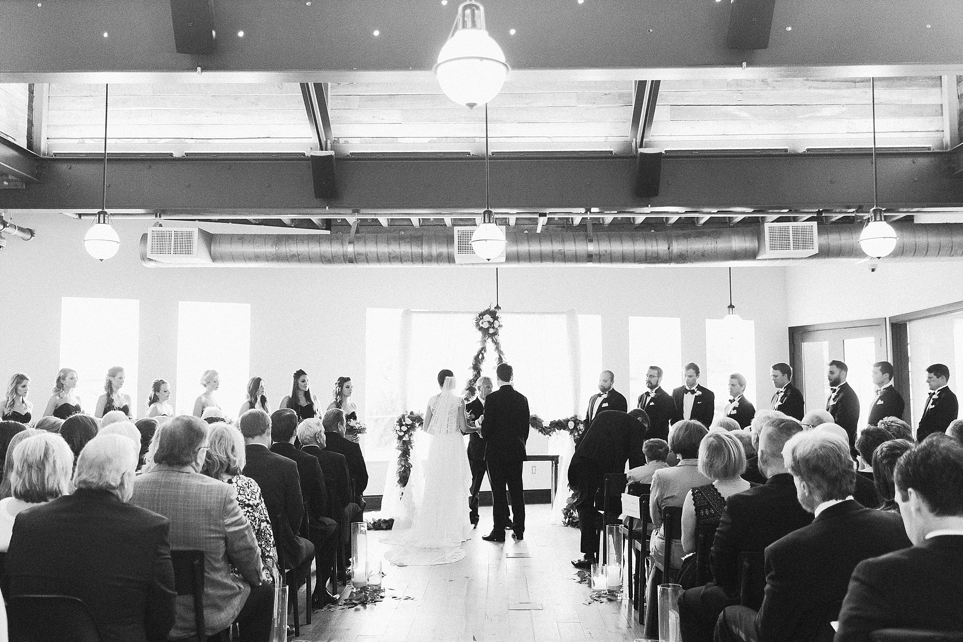 Oxford Exchange Wedding | © Ailyn La Torre Photography 2018