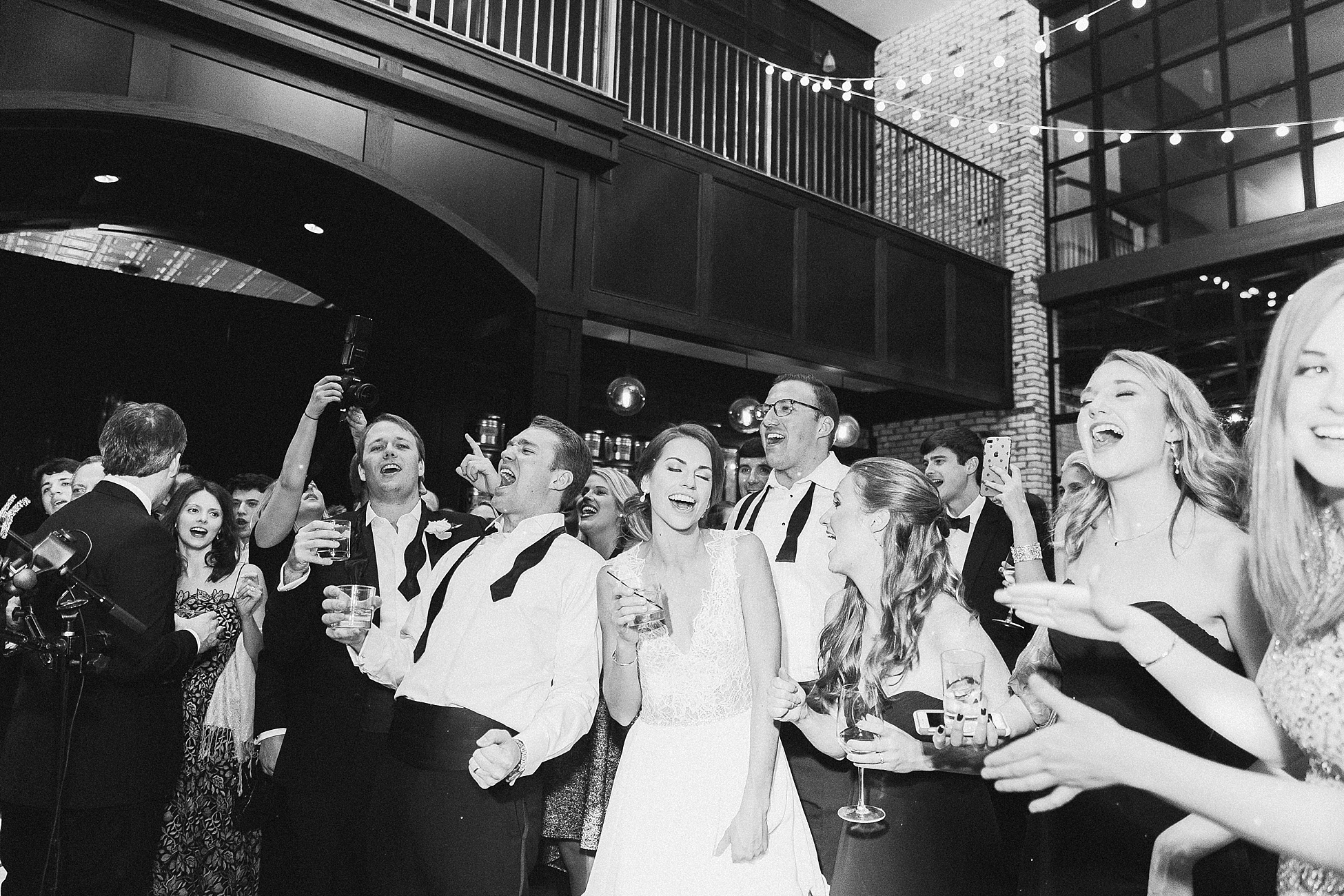 Oxford Exchange Wedding | © Ailyn La Torre Photography 2018