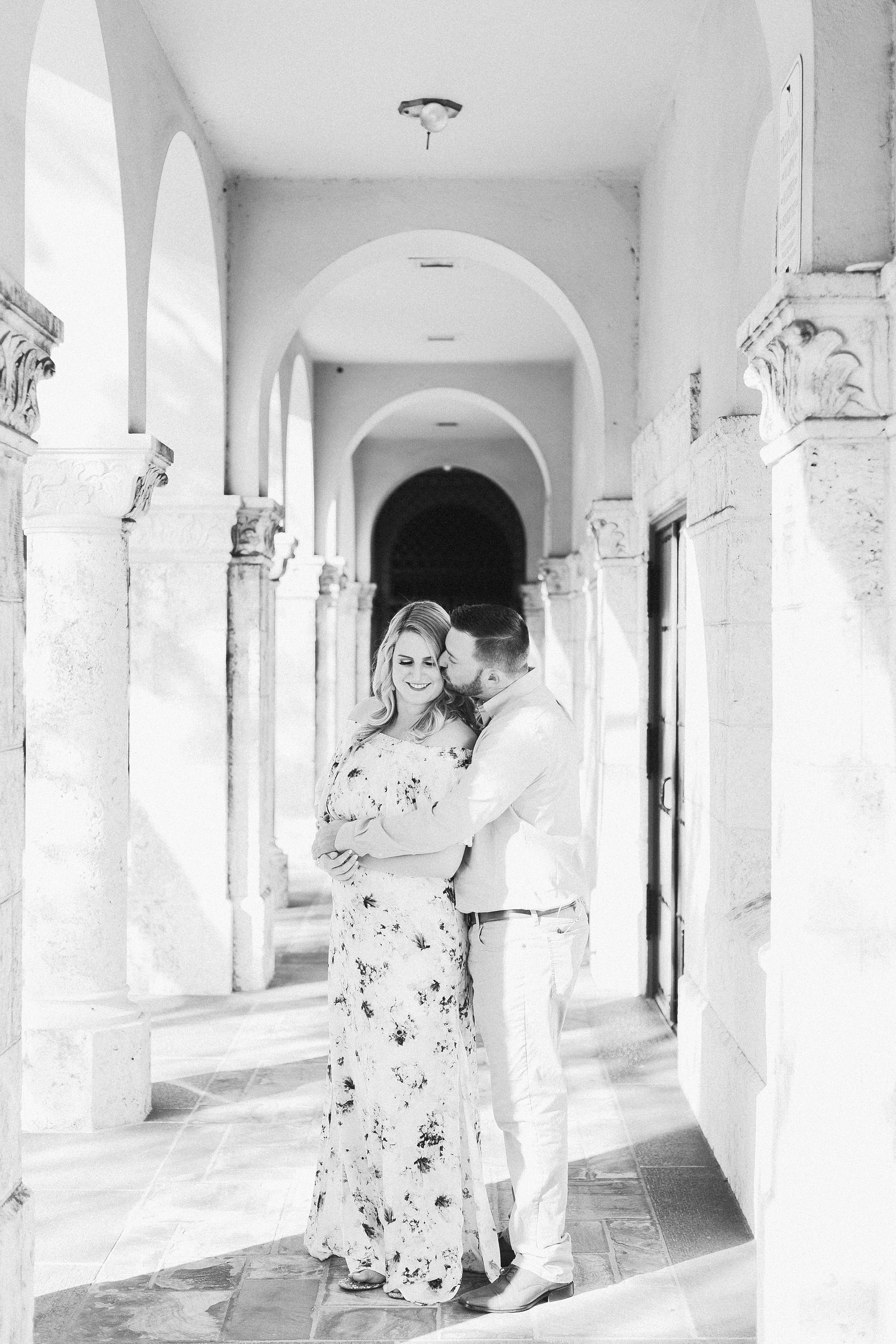 Downtown St. Pete Engagement | © Ailyn La Torre Photography 2018