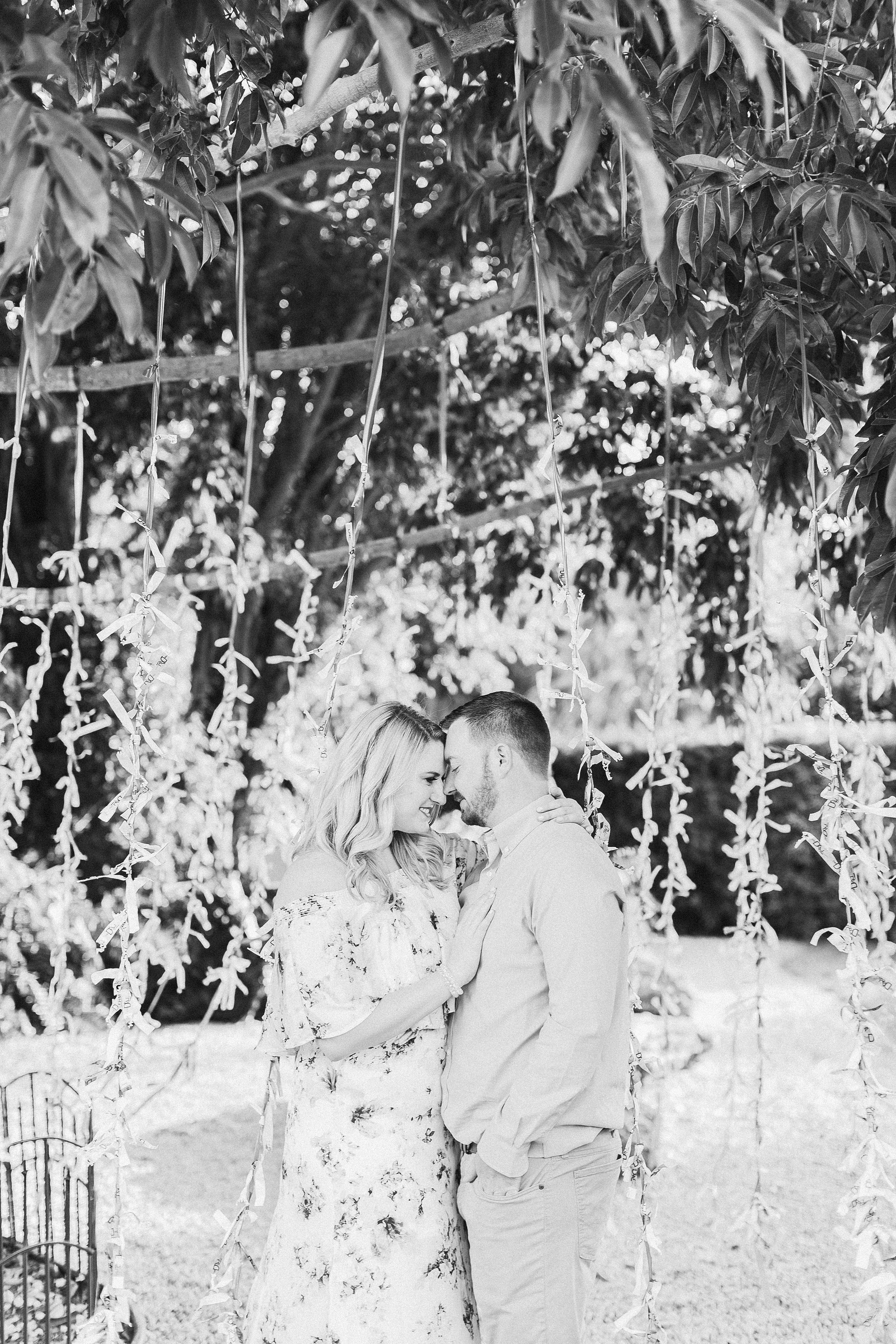 Downtown St. Pete Engagement | © Ailyn La Torre Photography 2018