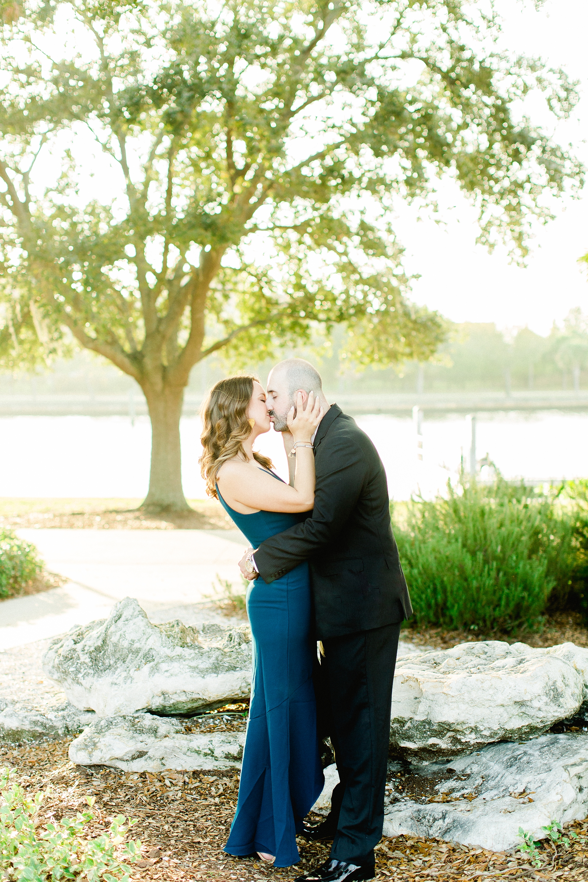 Downtown Tampa Engagement |© Ailyn La Torre Photography 2018