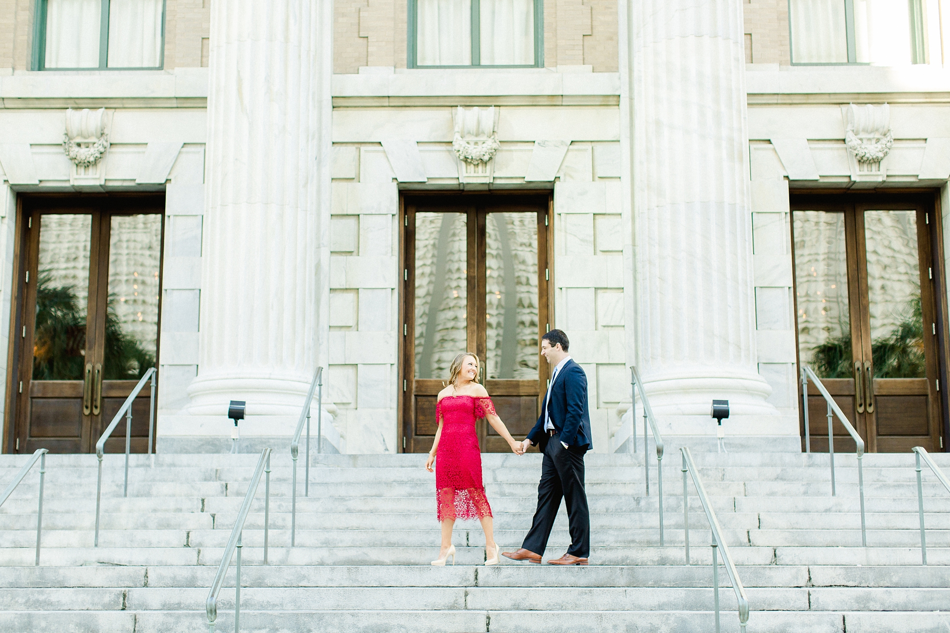 Downtown Tampa Engagement | © Ailyn La Torre Photography 2019