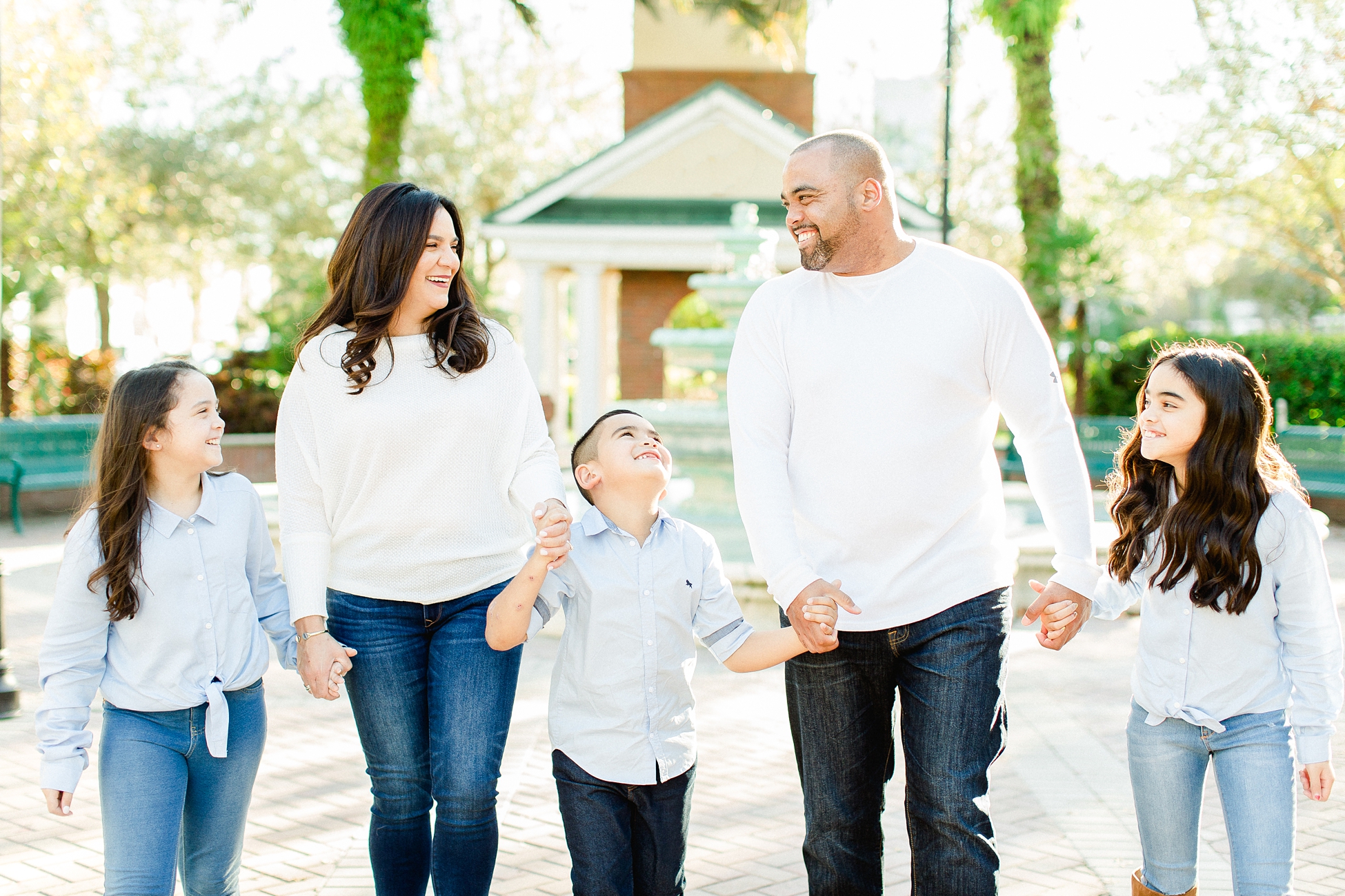 Parchmon Family | © Ailyn La Torre Photography 2019