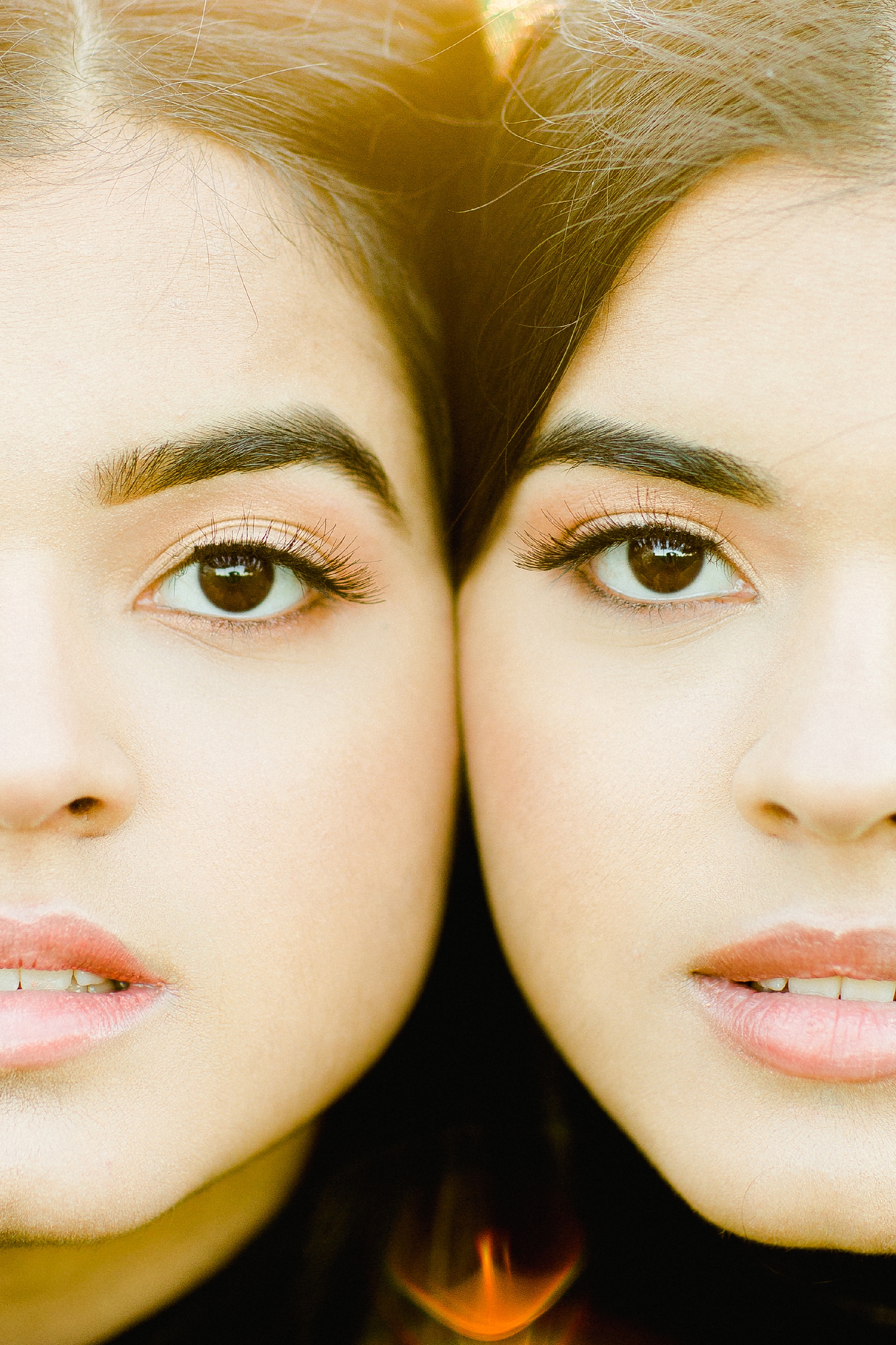 Twin Senior Session | © Ailyn La Torre Photography 2019