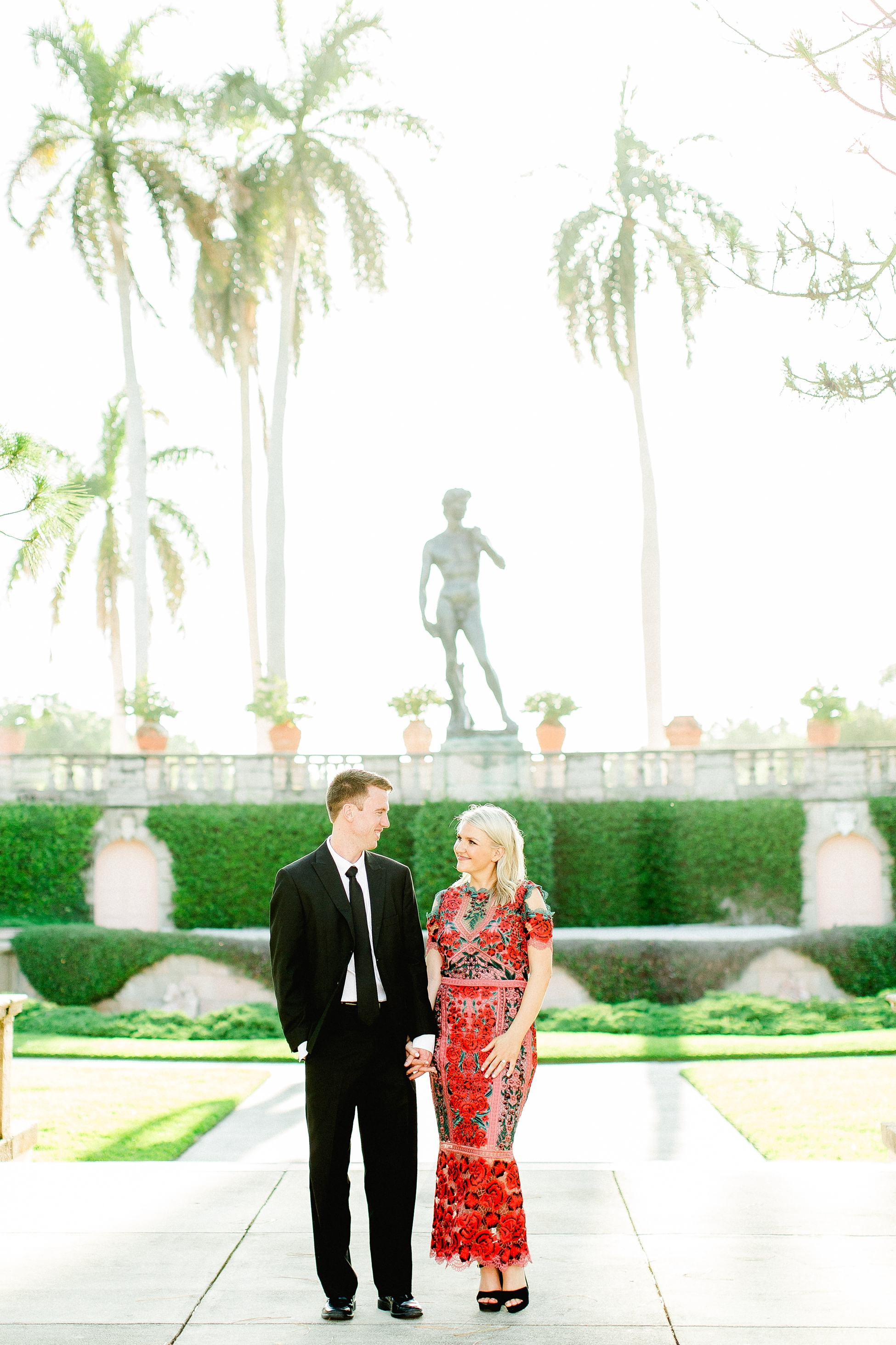 Ringling Museum Engagement | © Ailyn La Torre Photography 2019