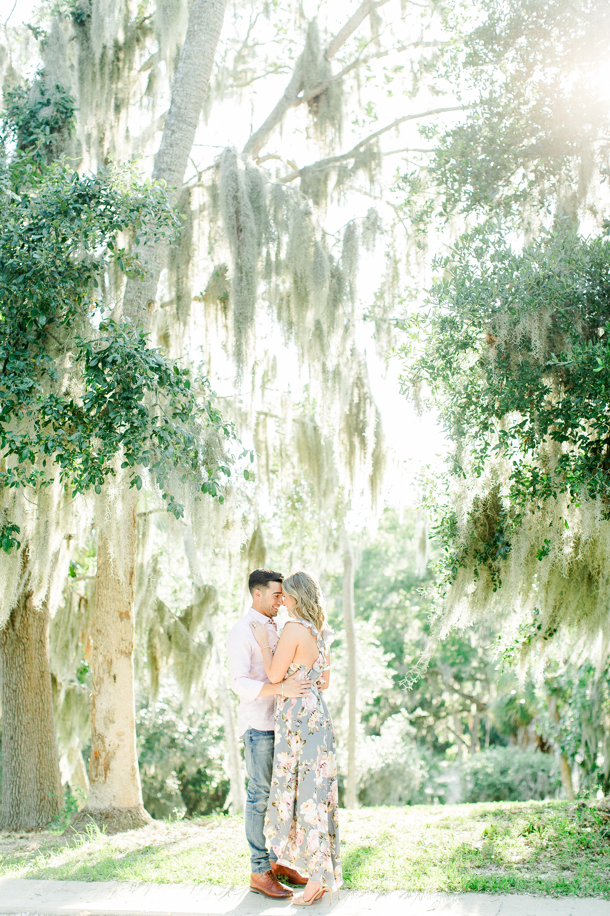 Tampa Engagement Photographer | © Ailyn La Torre Photography 2019