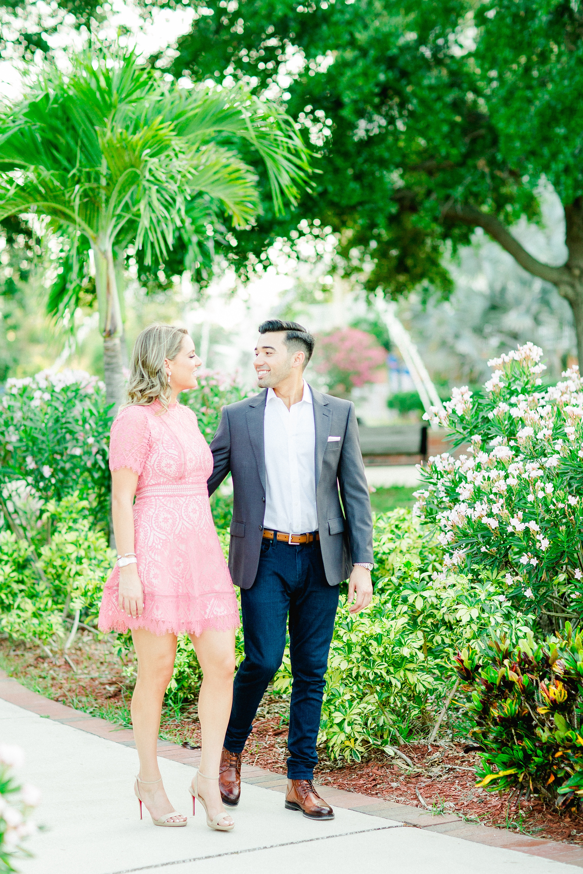 Tampa Engagement Photographer | © Ailyn La Torre Photography 2019
