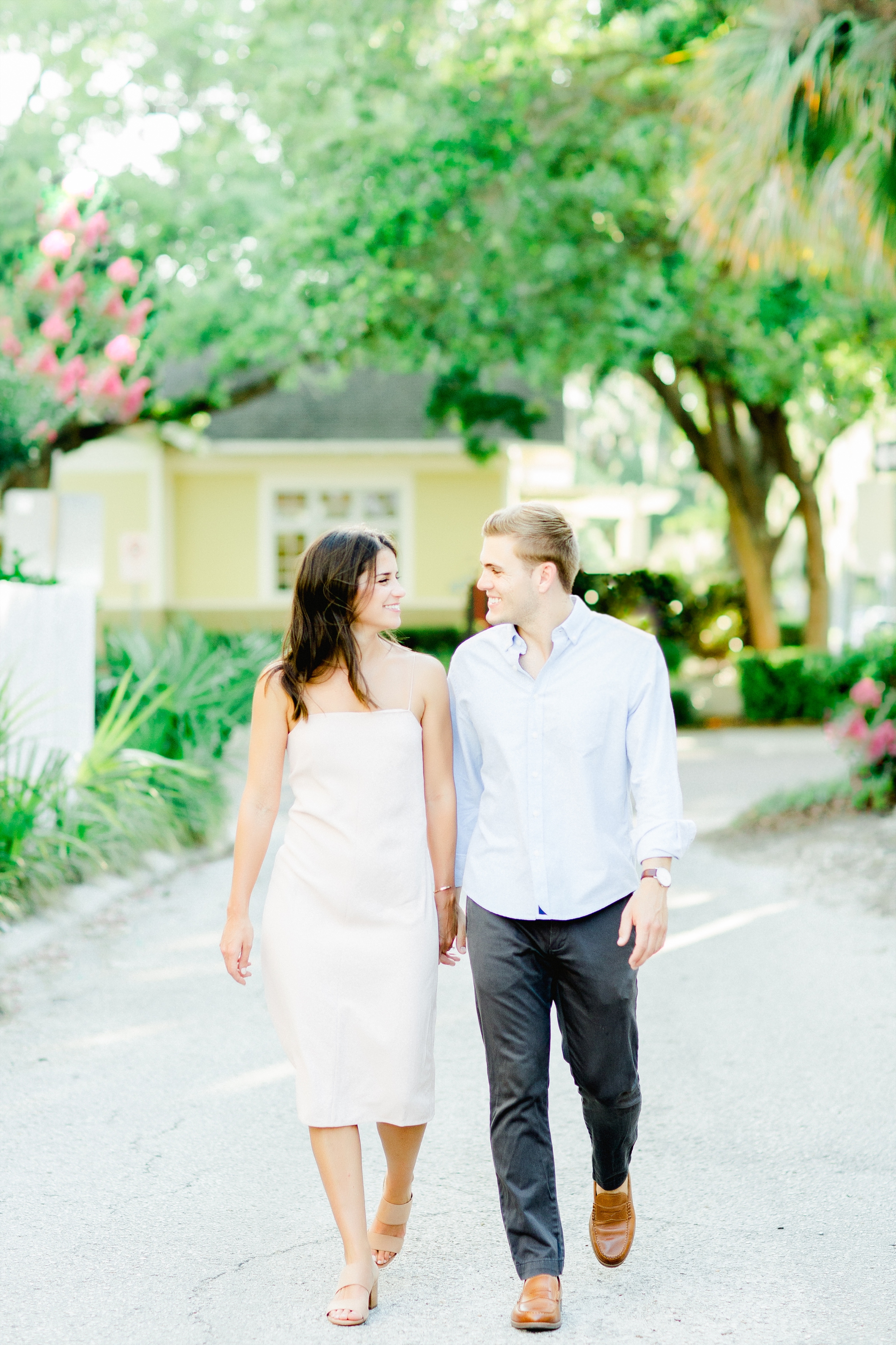 Old Hyde Park Engagement | © Ailyn La Torre Photography 2019