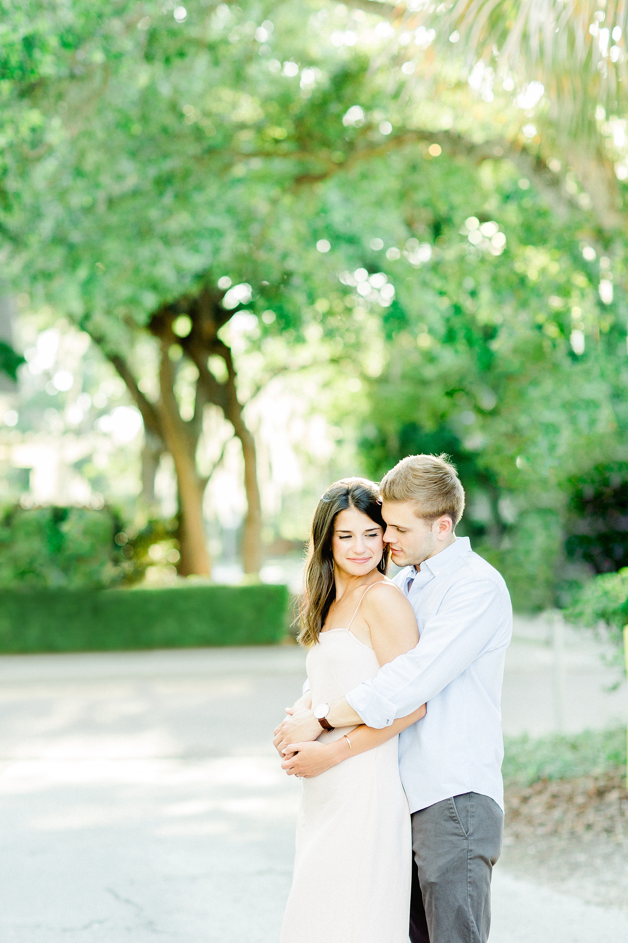 Old Hyde Park Engagement | © Ailyn La Torre Photography 2019