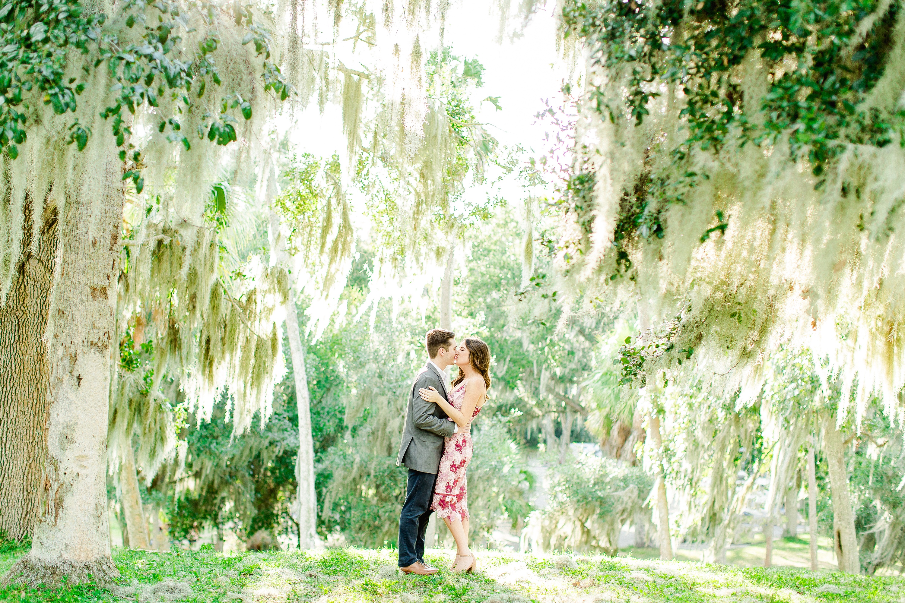 Tampa Engagement Photographer | © Ailyn La Torre Photography 2019