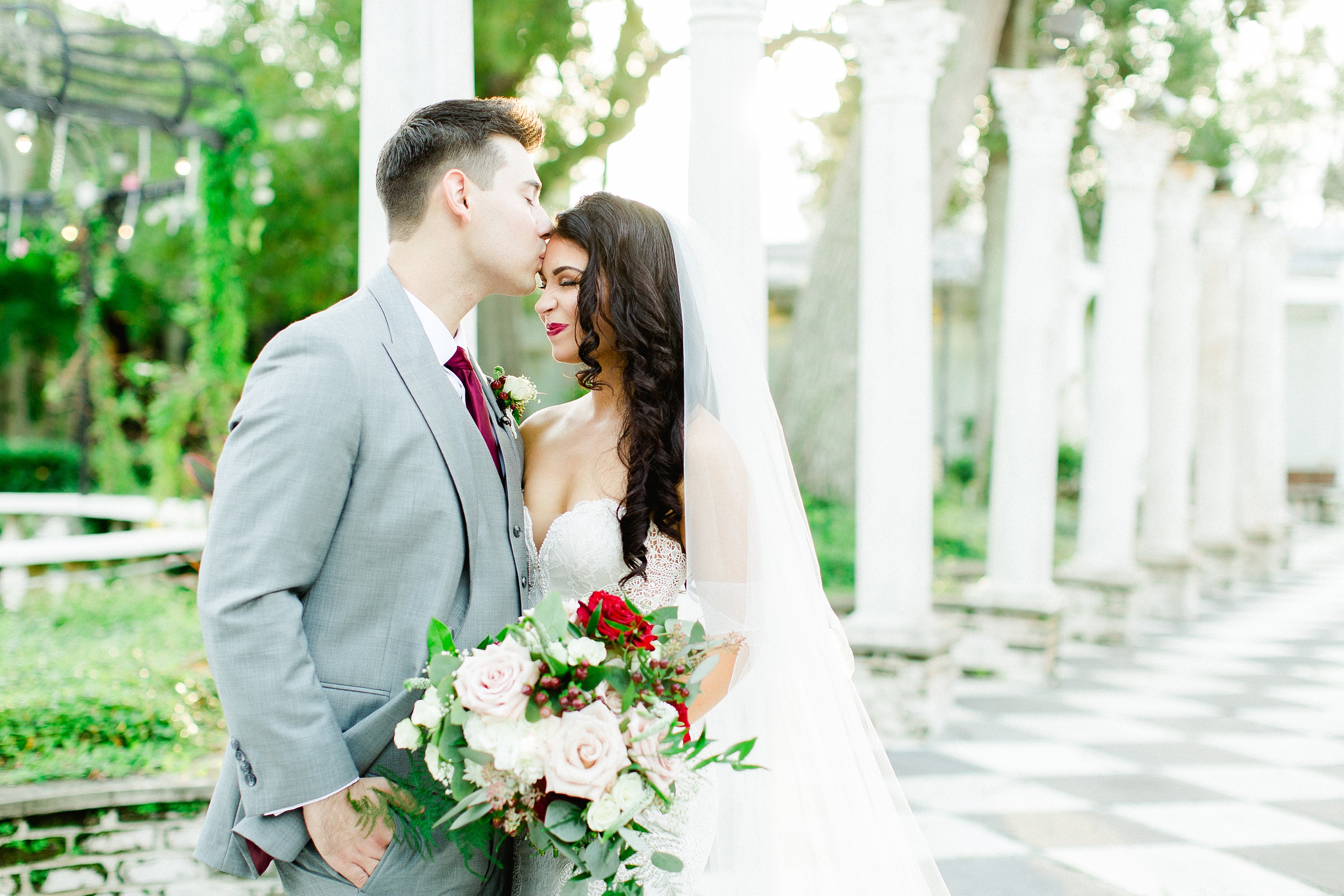 Tampa Wedding Photographer | © Ailyn La Torre Photography 2019