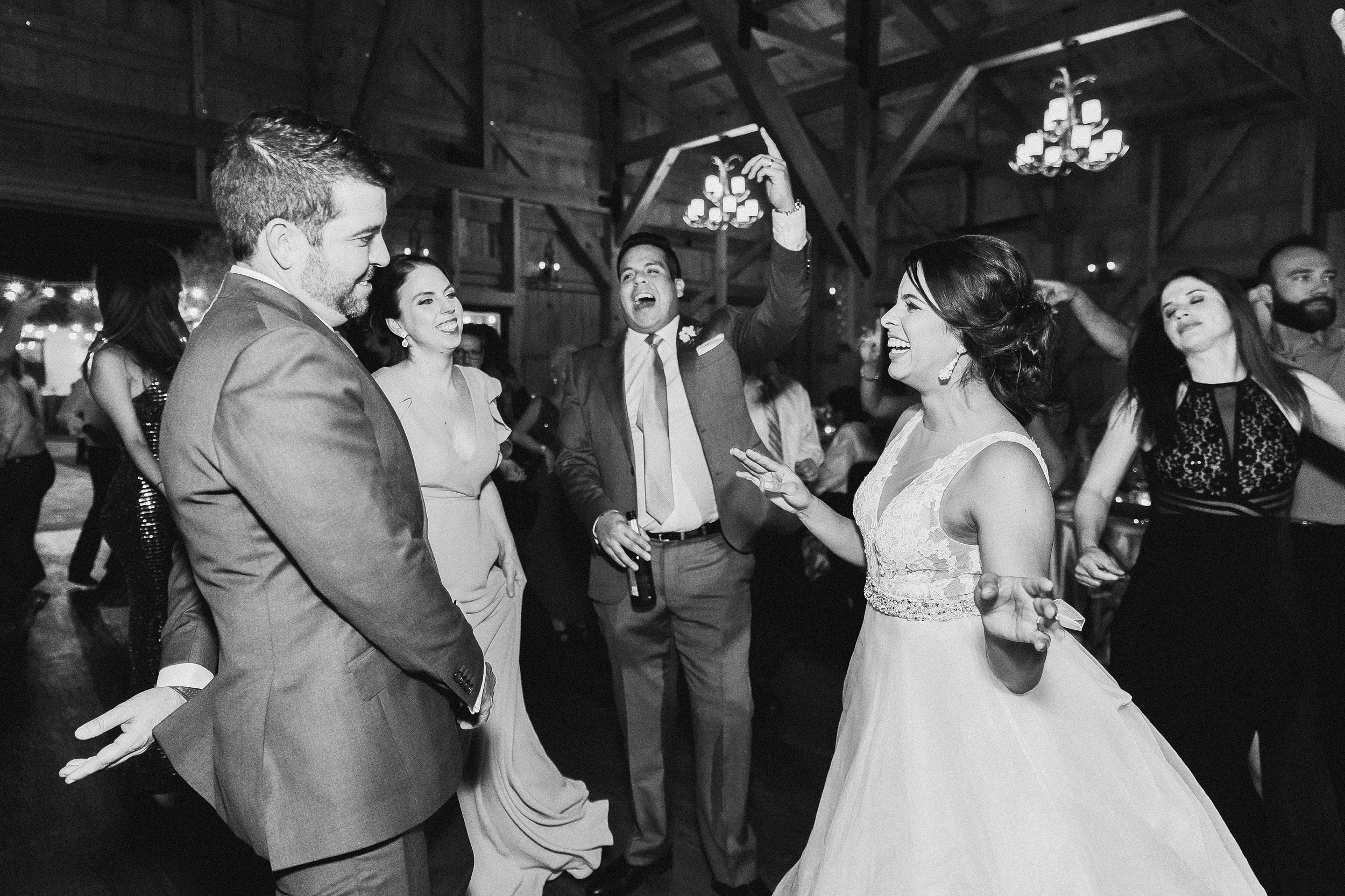 Mision Lago Ranch Wedding Photographer | © Ailyn La Torre Photography 2019