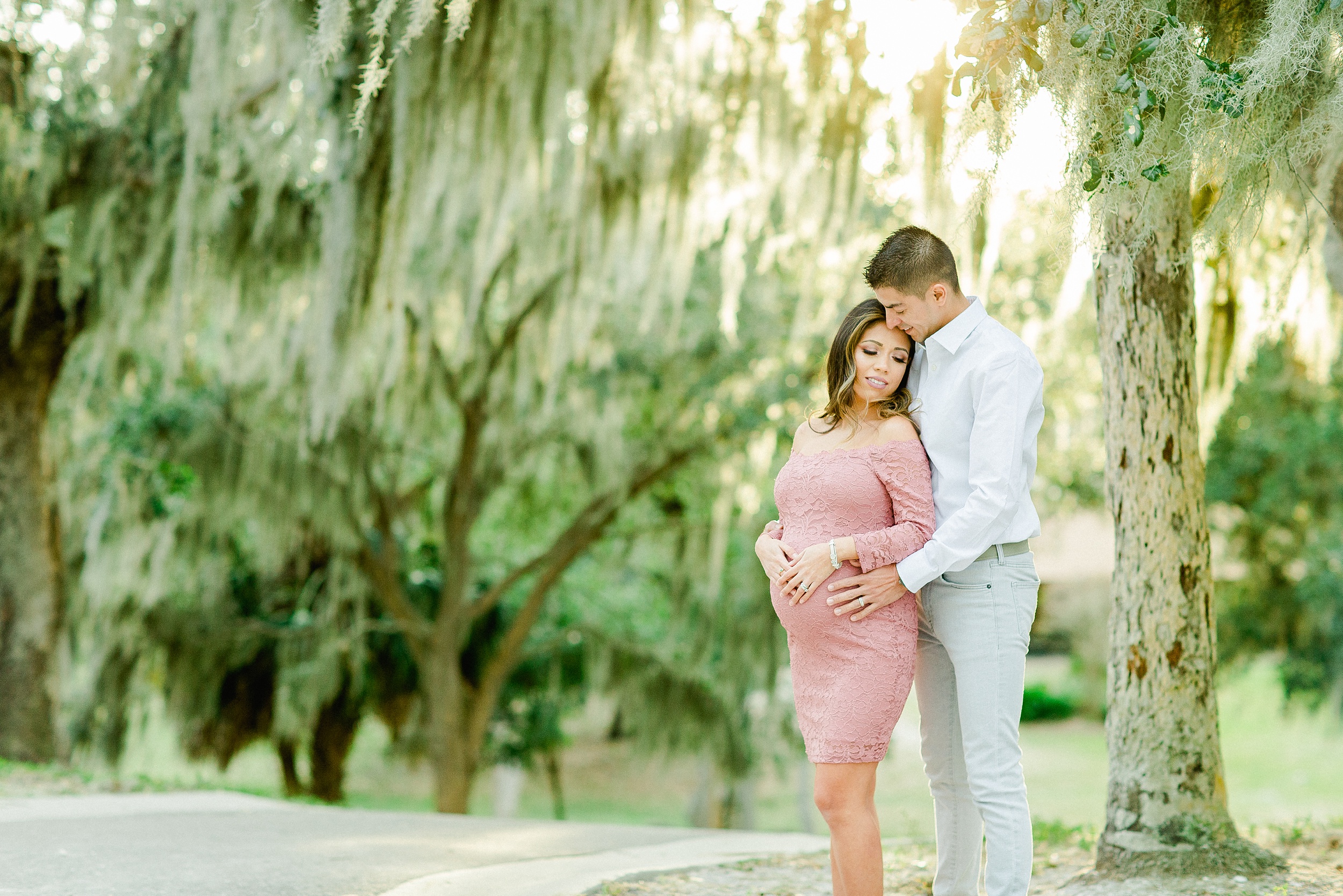 Tampa Maternity Photographer | © Ailyn La Torre Photography 2020