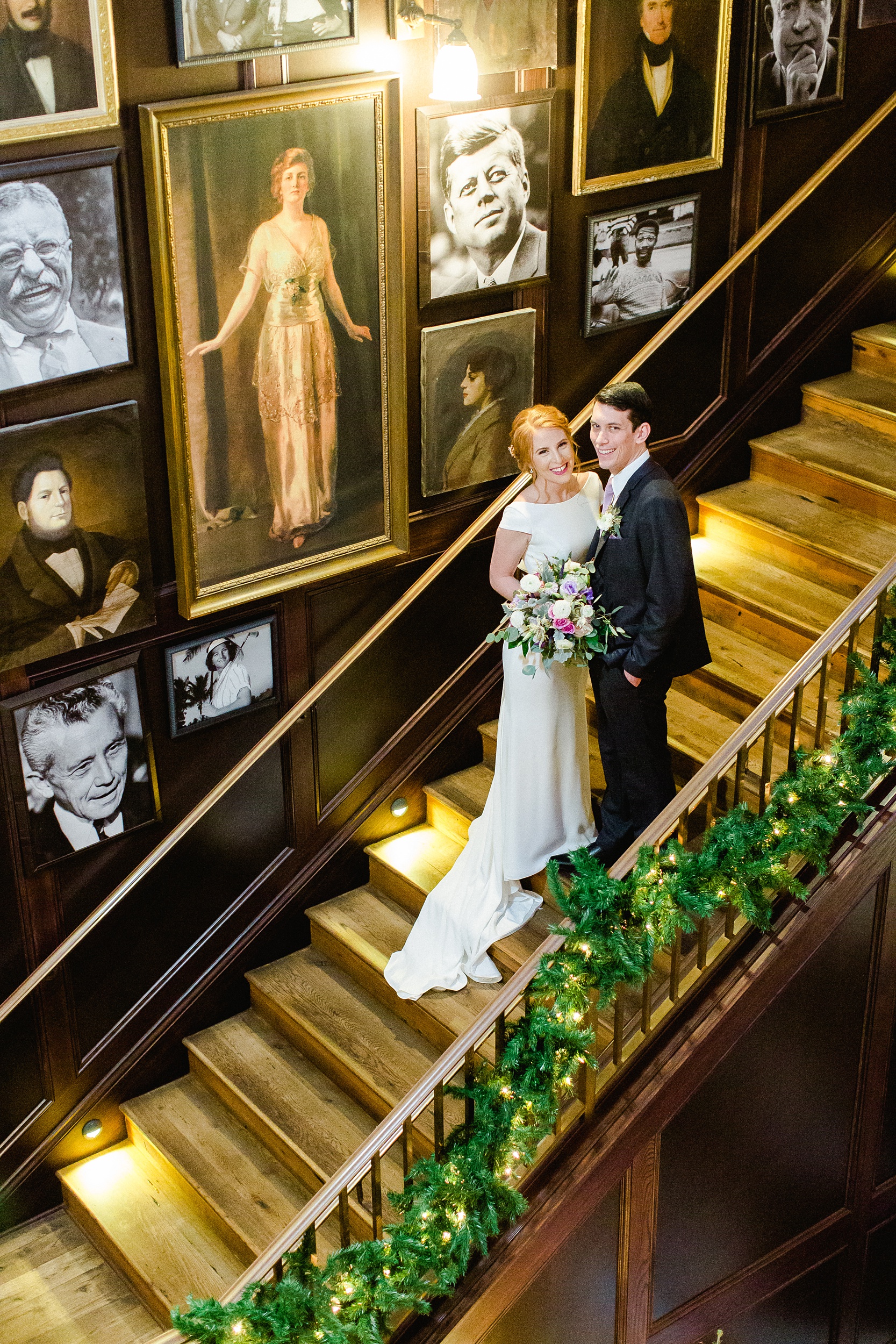 Oxford Exchange Wedding | © Ailyn La Torre Photography 2020