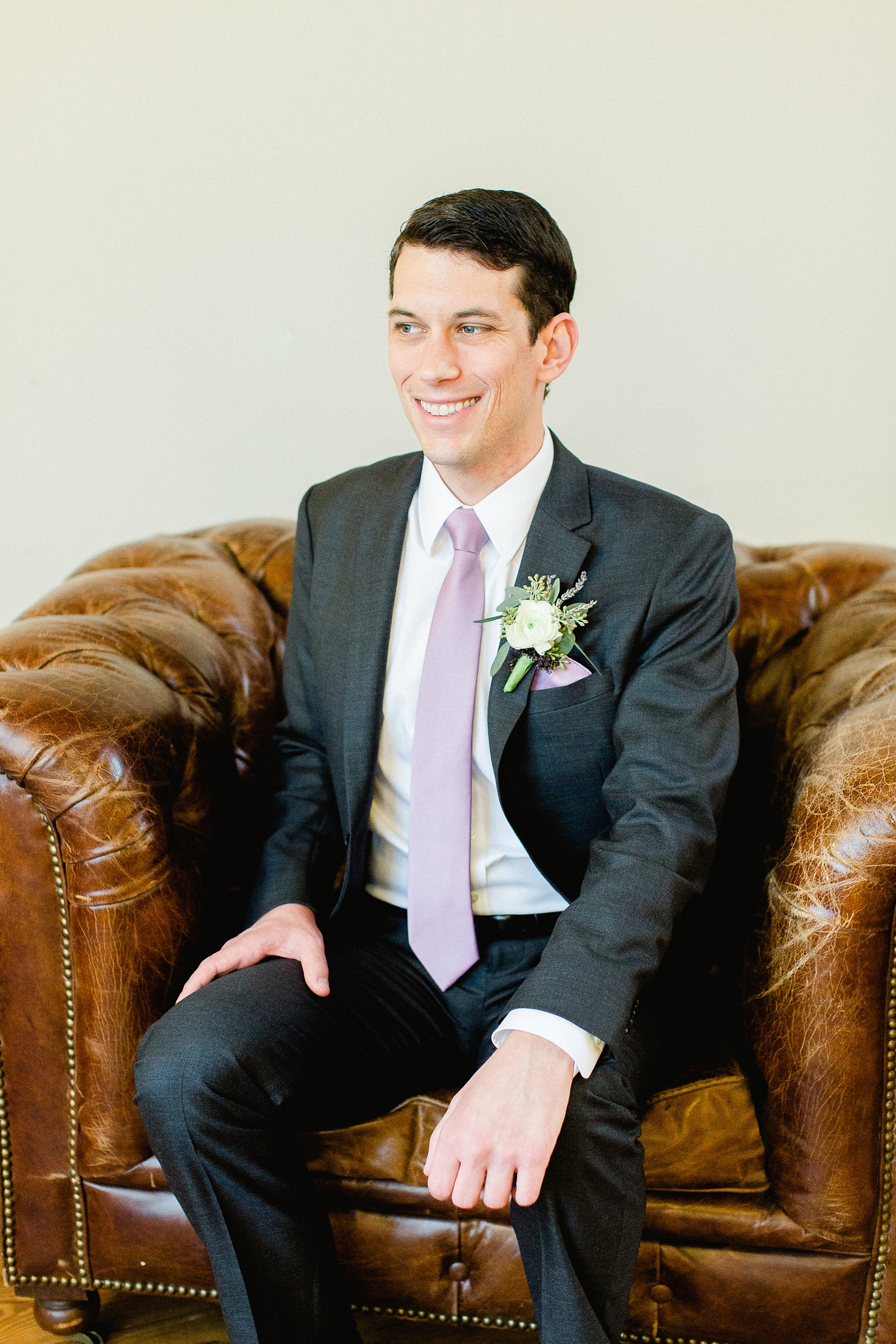 Oxford Exchange Wedding | © Ailyn La Torre Photography 2020