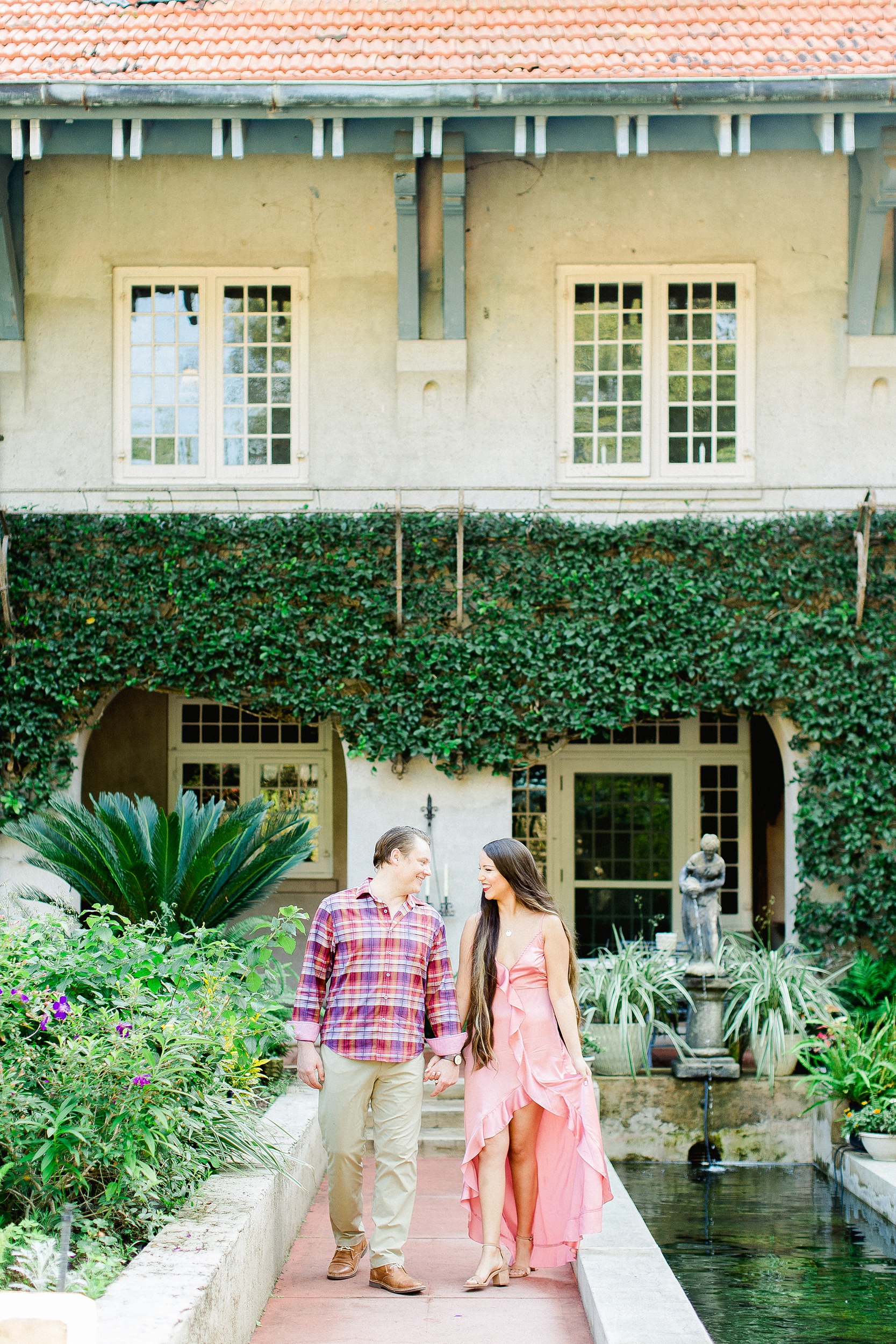 Sydonie Mansion Engagement | © Ailyn La Torre Photography 2020