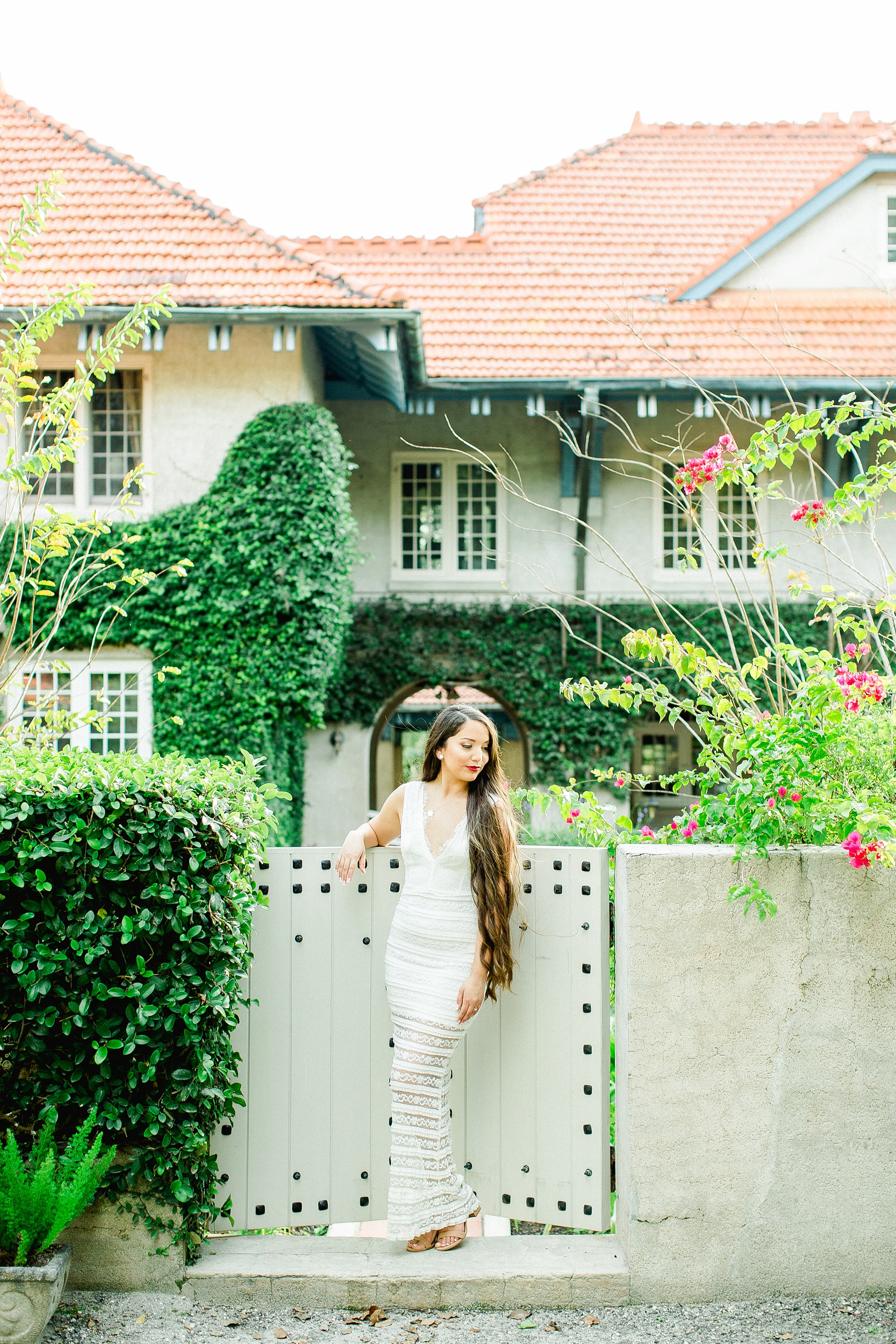 Sydonie Mansion Engagement | © Ailyn La Torre Photography 2020