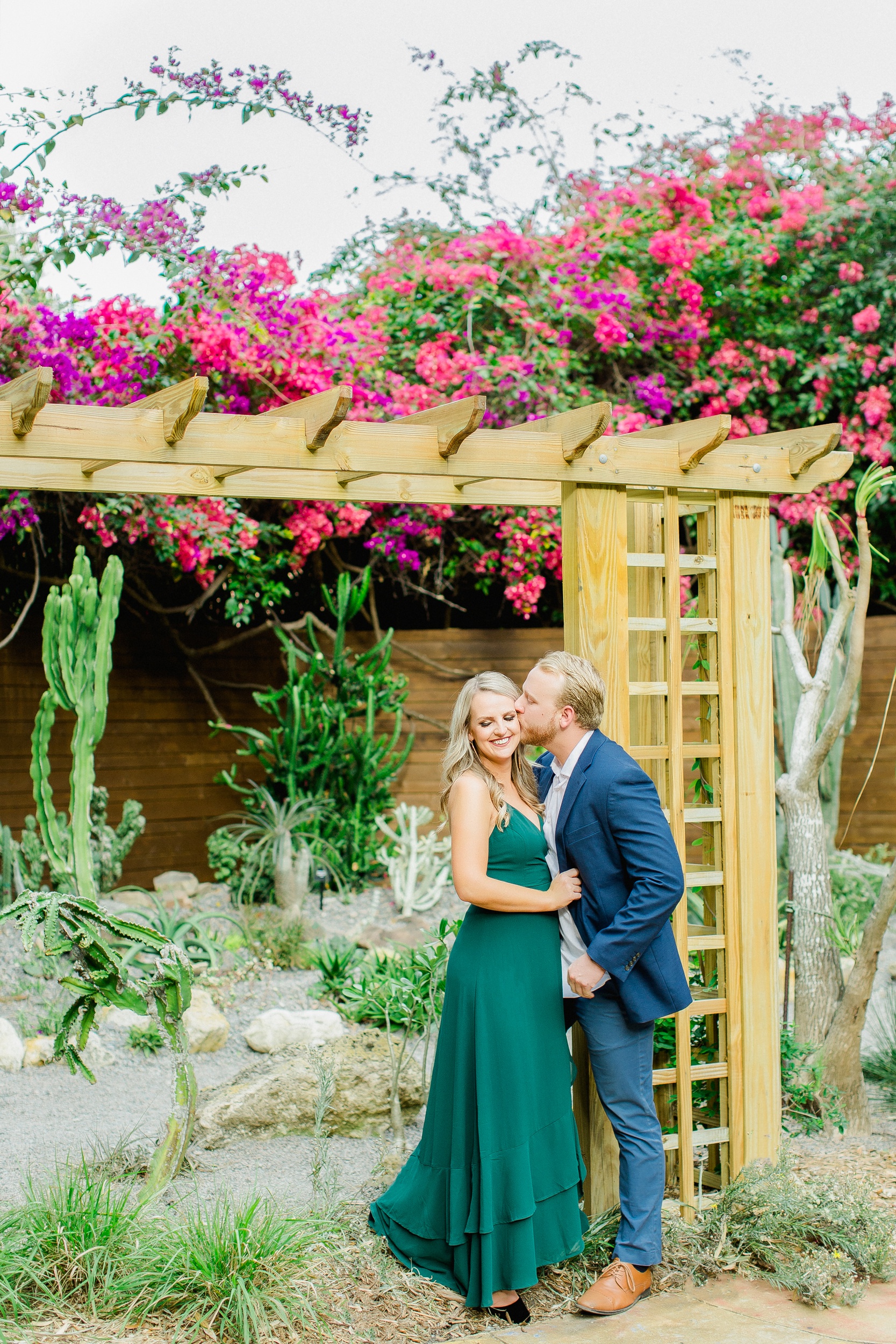 Sunken Gardens Engagement | © Ailyn La Torre Photography 2020