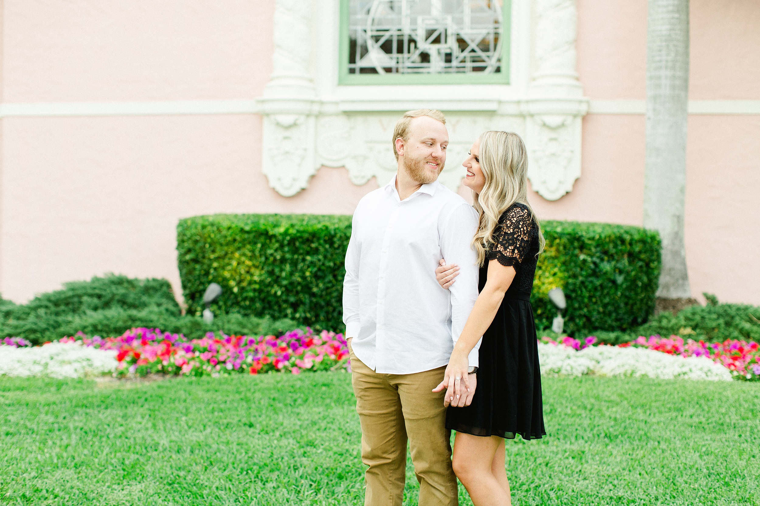 Sunken Gardens Engagement | © Ailyn La Torre Photography 2020