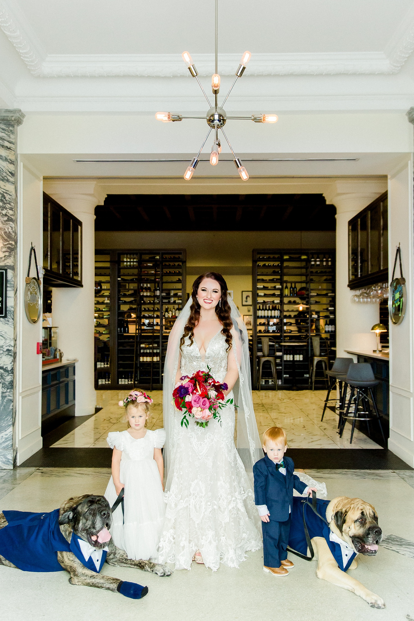 The Vault Tampa Wedding | © Ailyn La Torre Photography 2020