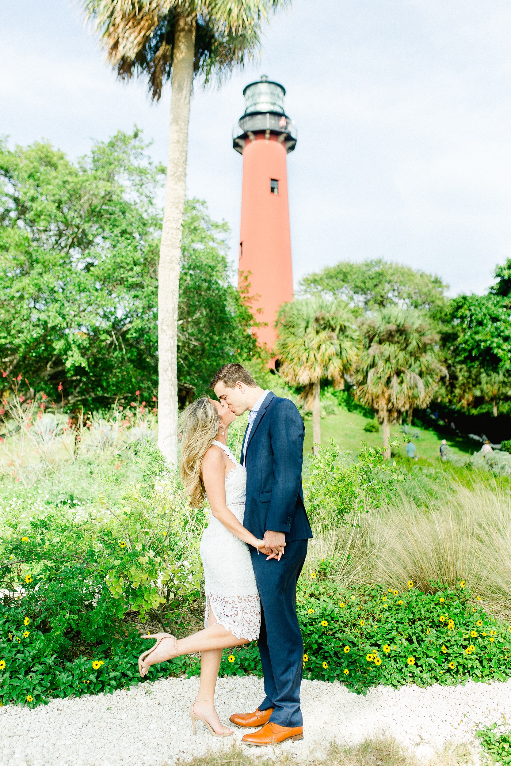 South Florida Engagement | © Ailyn La Torre Photography 2020