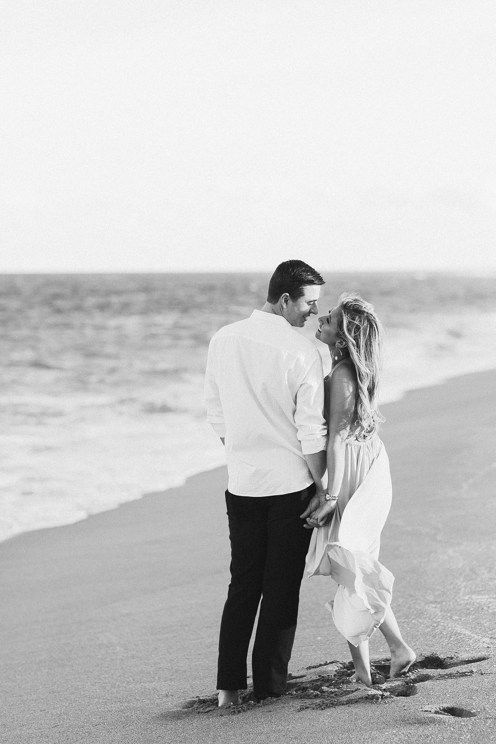 South Florida Engagement | © Ailyn La Torre Photography 2020