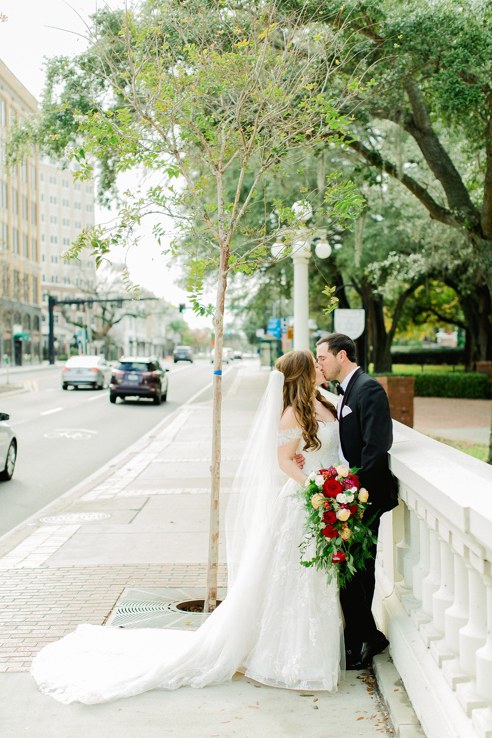 The Vault Wedding | © Ailyn La Torre Photography 2020