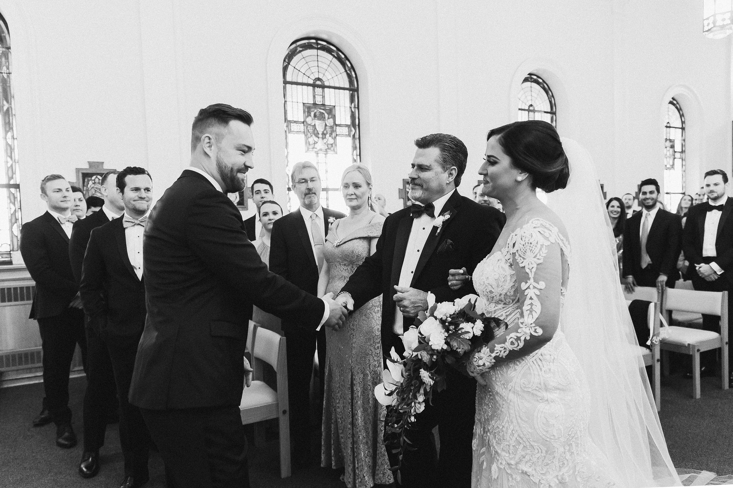 The Vault Wedding | © Ailyn La Torre Photography 2020