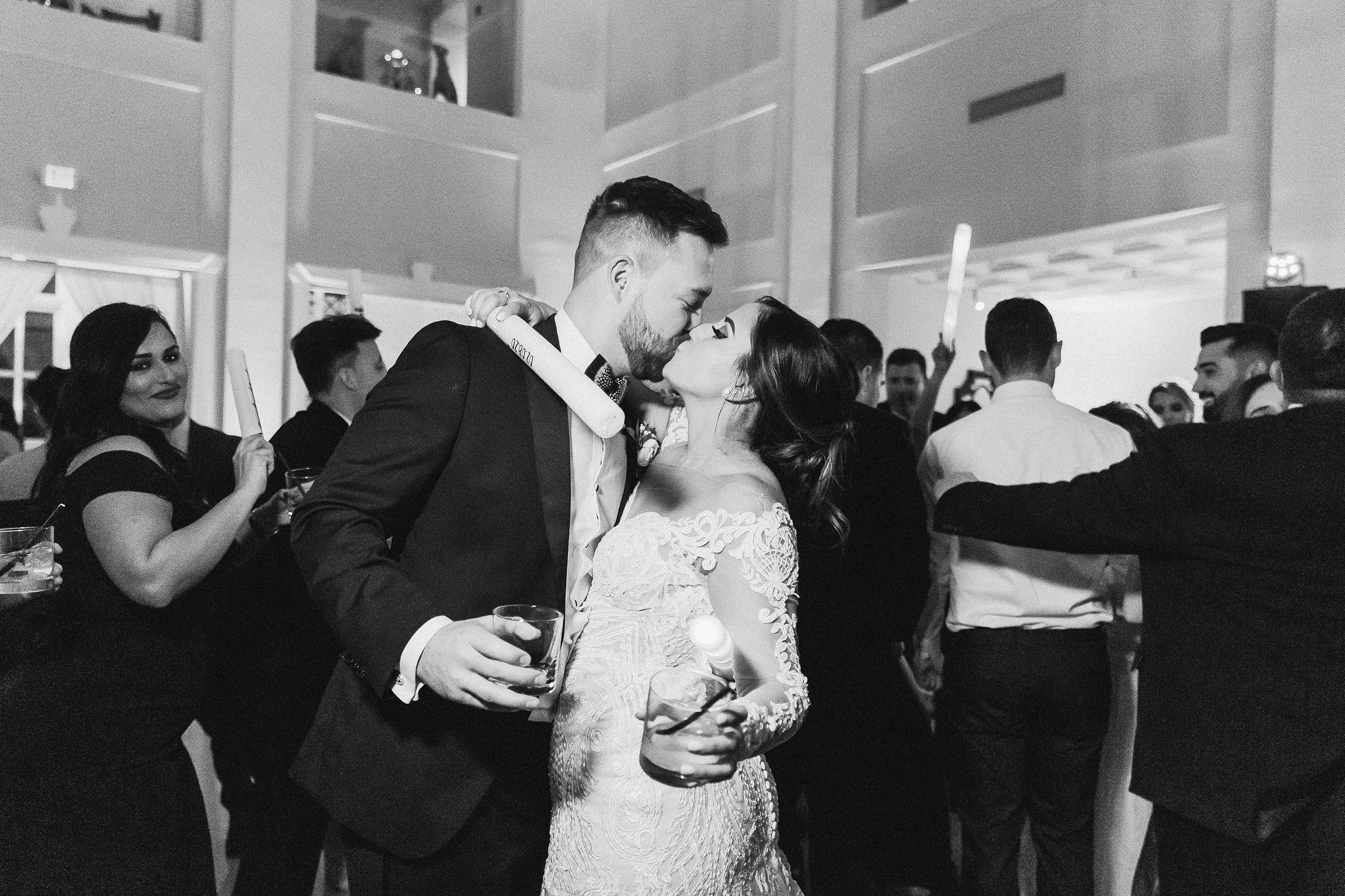 The Vault Wedding | © Ailyn La Torre Photography 2020