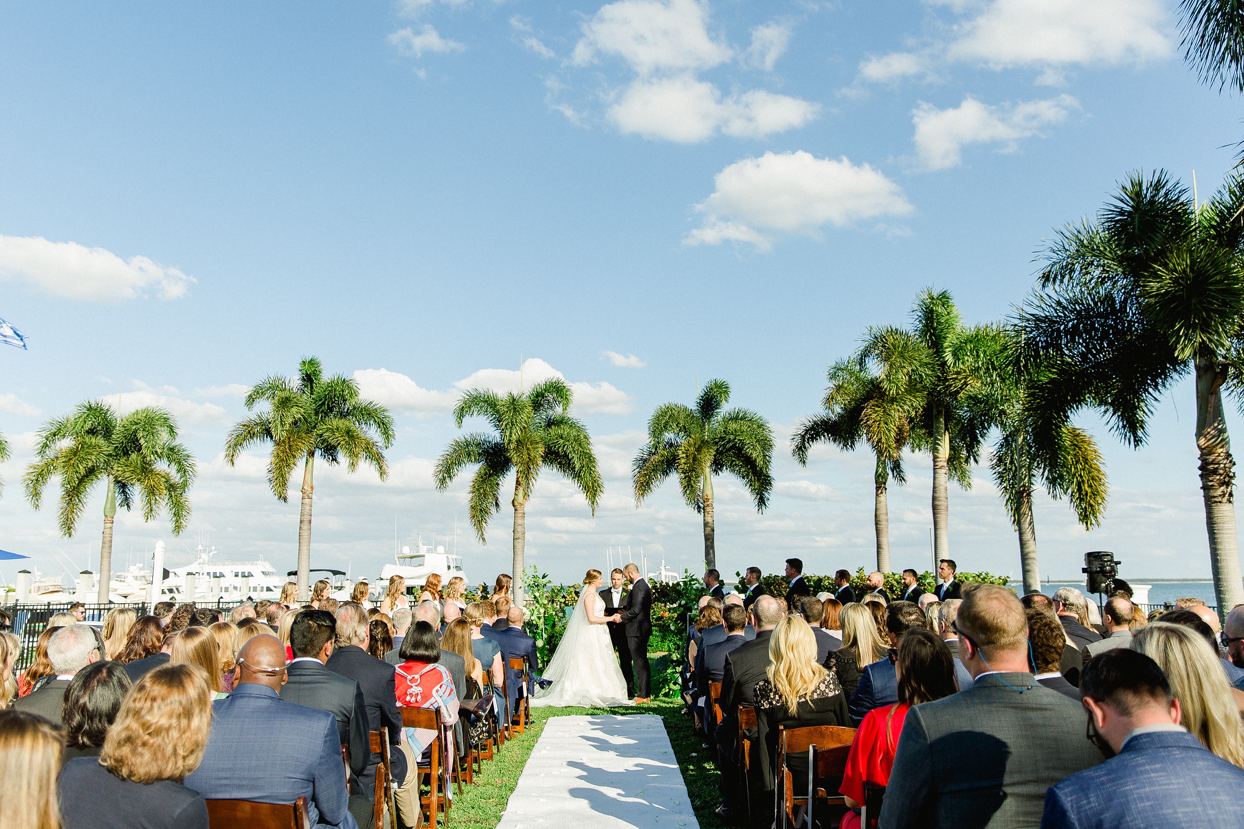 Tampa Yacht Club Wedding | © Ailyn La Torre Photography 2020