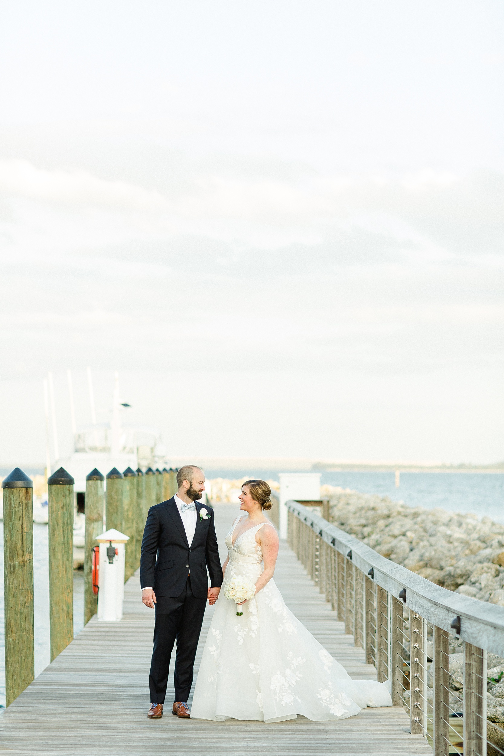 Tampa Yacht Club Wedding | © Ailyn La Torre Photography 2020