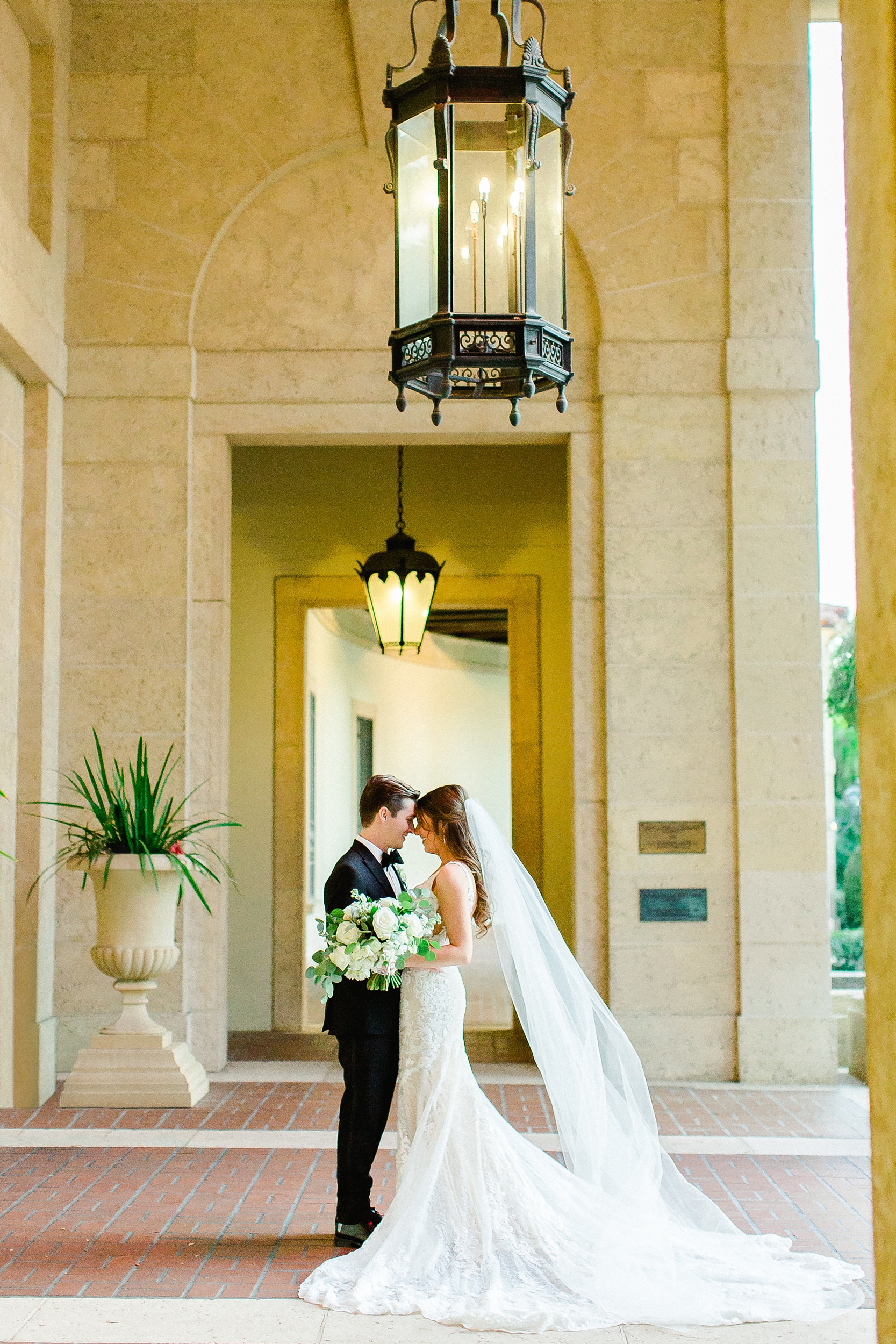 Museum of Fine Arts Wedding | © Ailyn La Torre Photography 2020