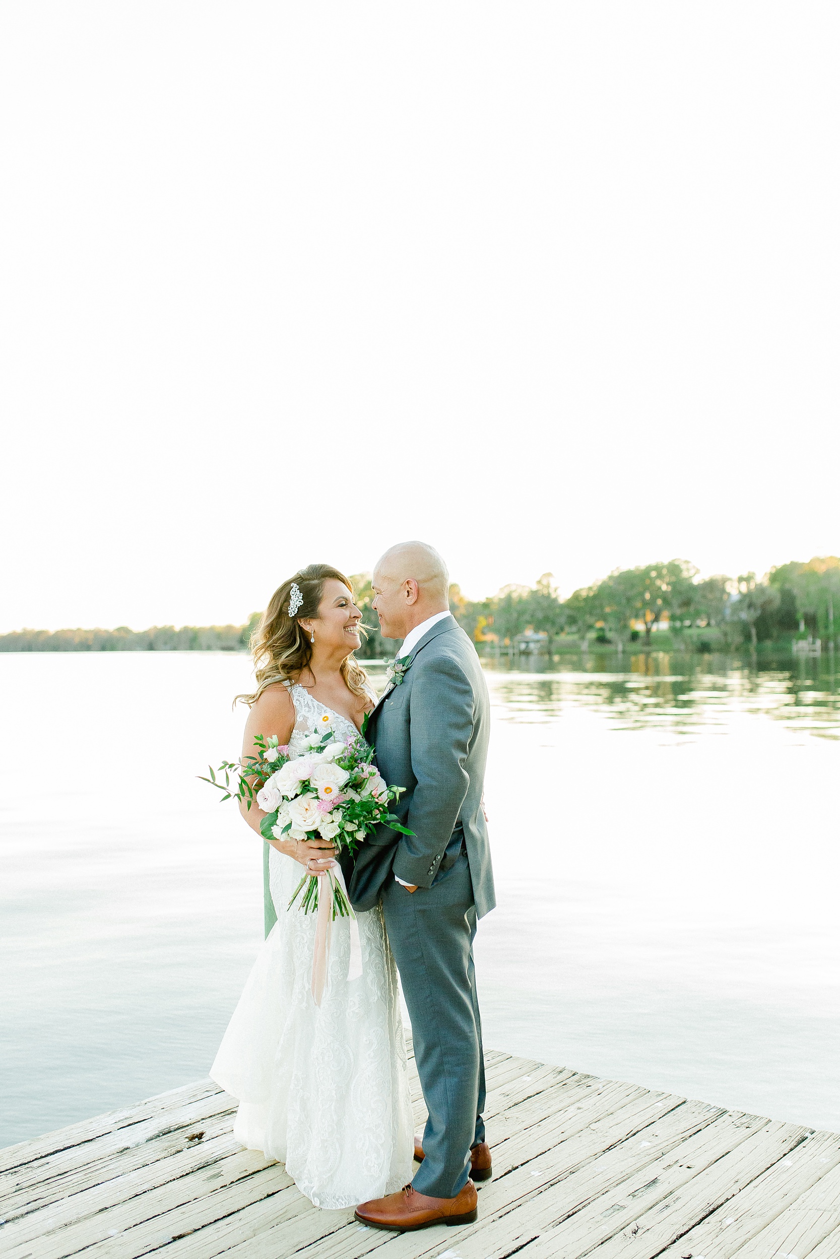 Tampa Wedding Photographer | © Ailyn La Torre Photography 2020