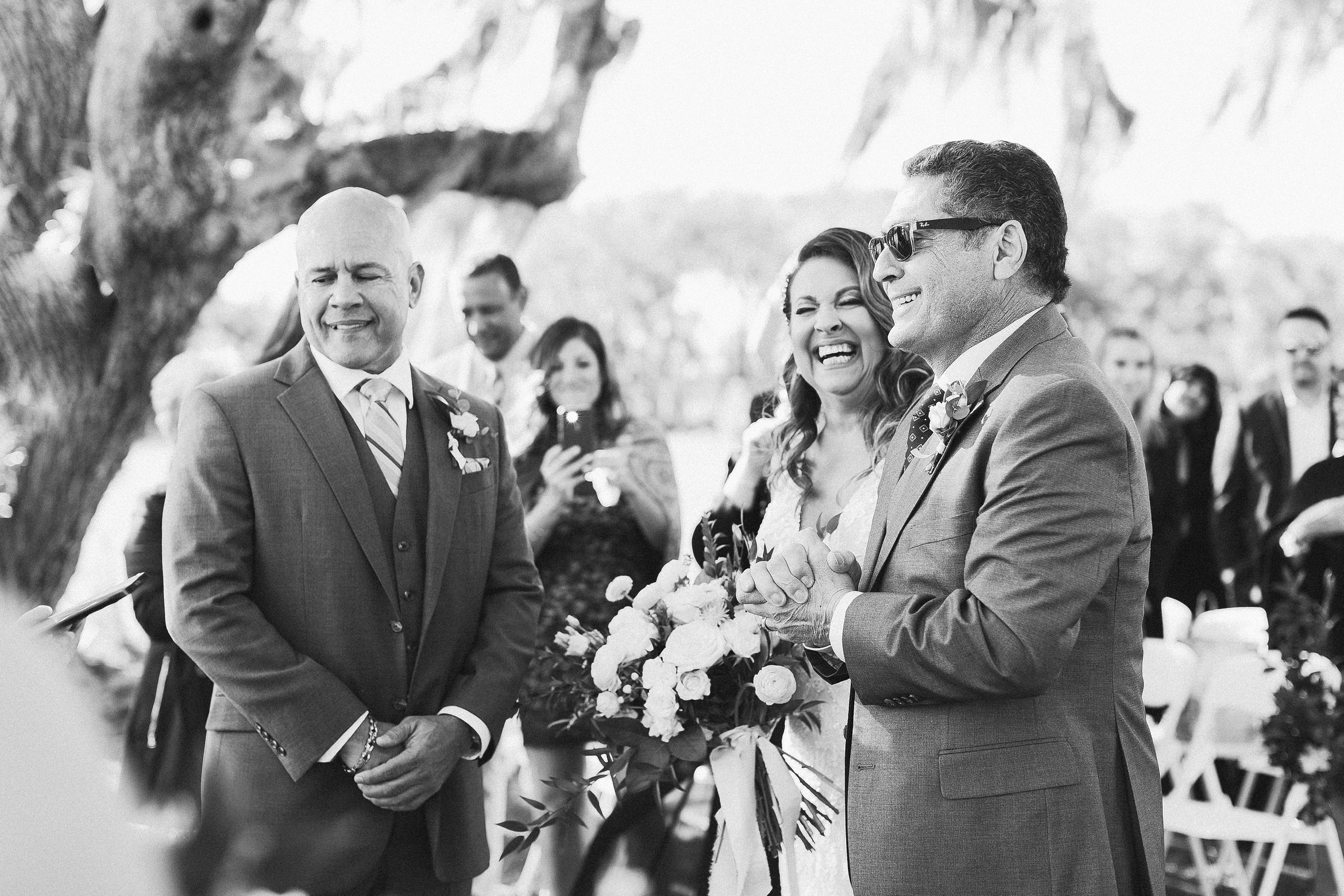 Tampa Wedding Photographer | © Ailyn La Torre Photography 2020